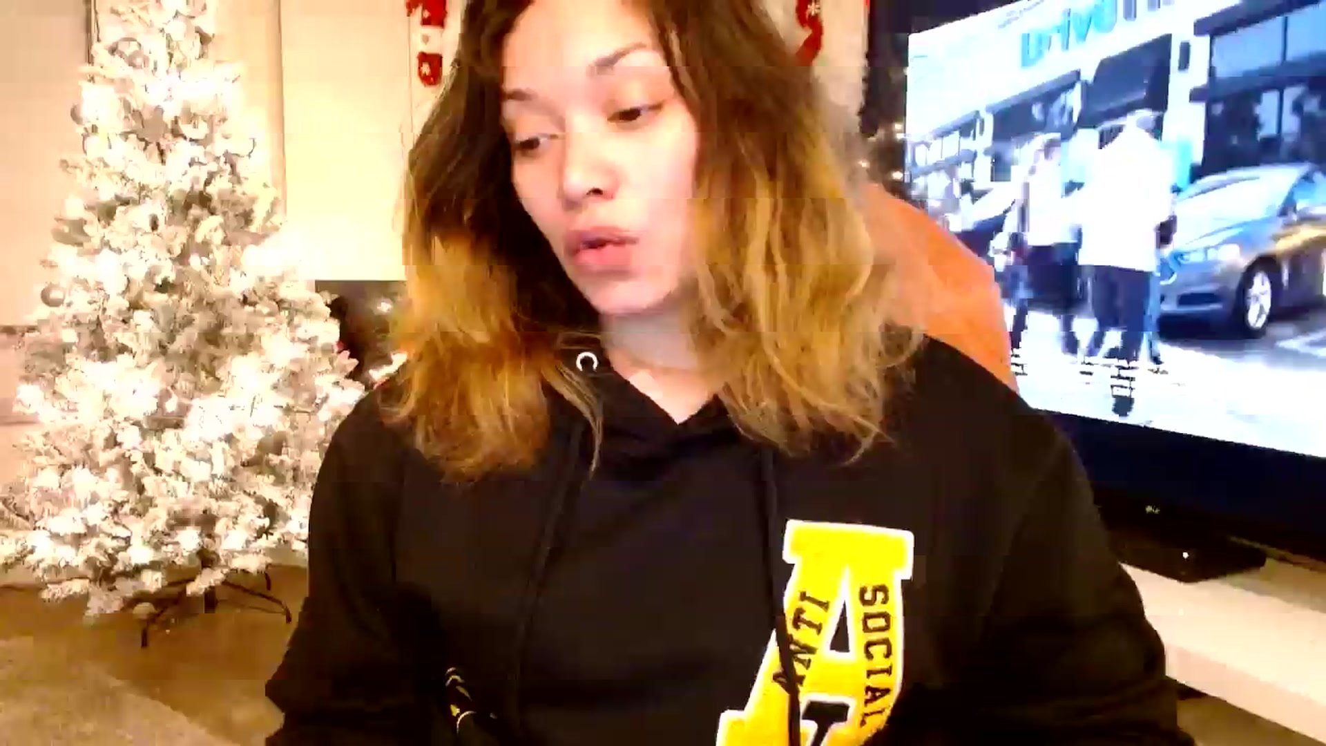 Gallery image thumbnail from Scar__lett's myfreecams stream on, 12/21/2023, 09:54 image 9 of 20