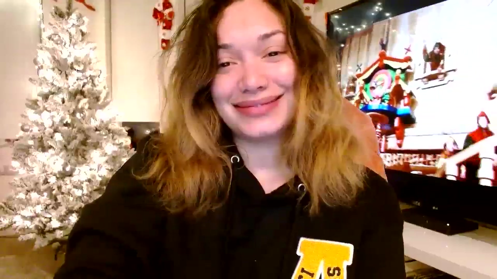 Gallery image thumbnail from Scar__lett's myfreecams stream on, 12/21/2023, 09:54 image 6 of 20