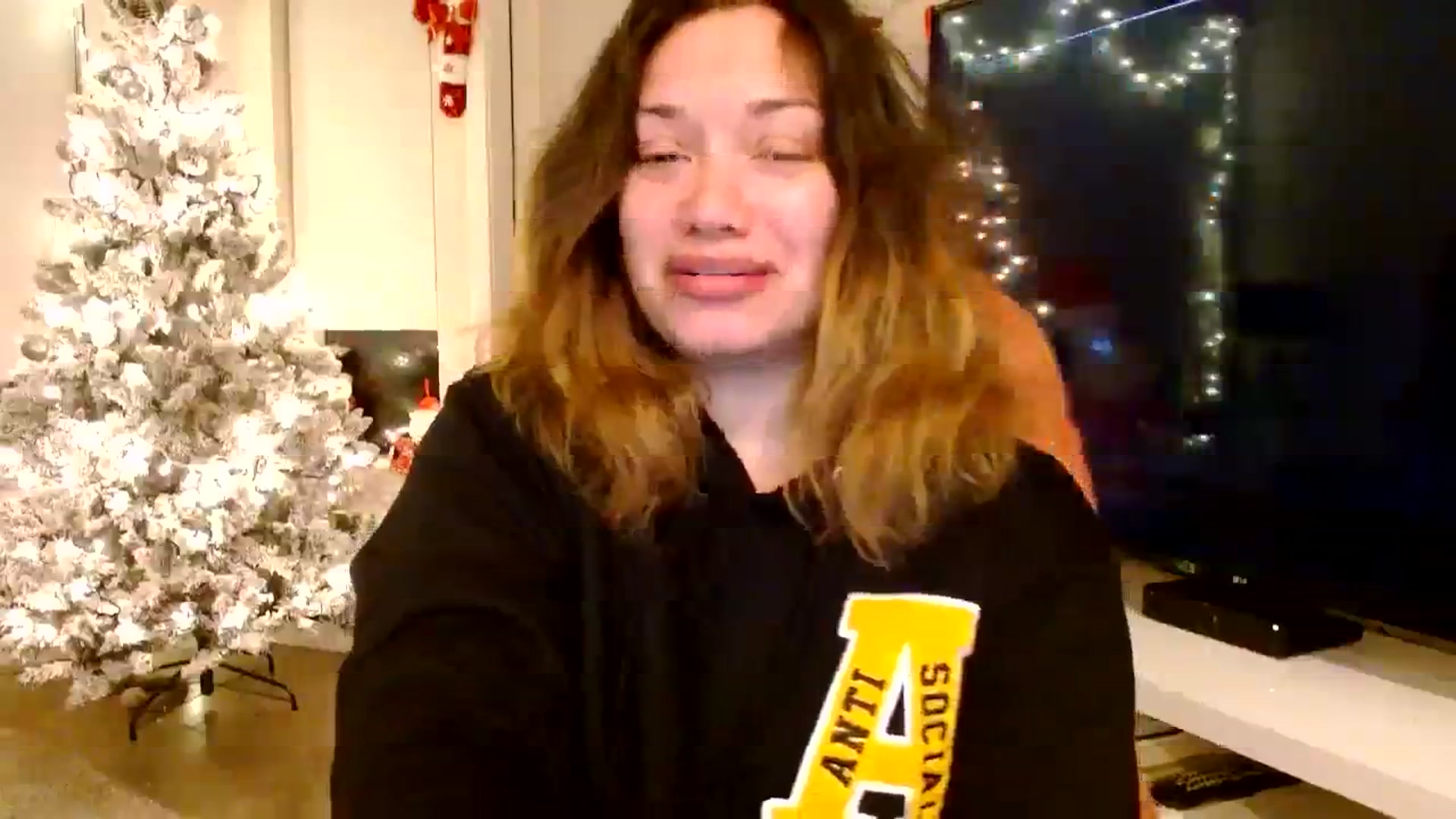 Gallery image thumbnail from Scar__lett's myfreecams stream on, 12/21/2023, 09:54 image 19 of 20