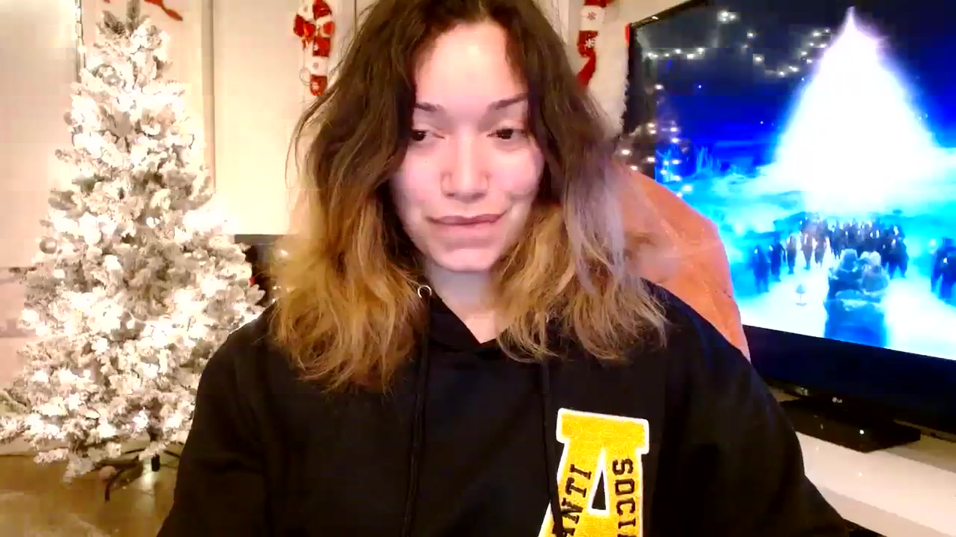 Gallery image thumbnail from Scar__lett's myfreecams stream on, 12/21/2023, 09:54 image 3 of 20