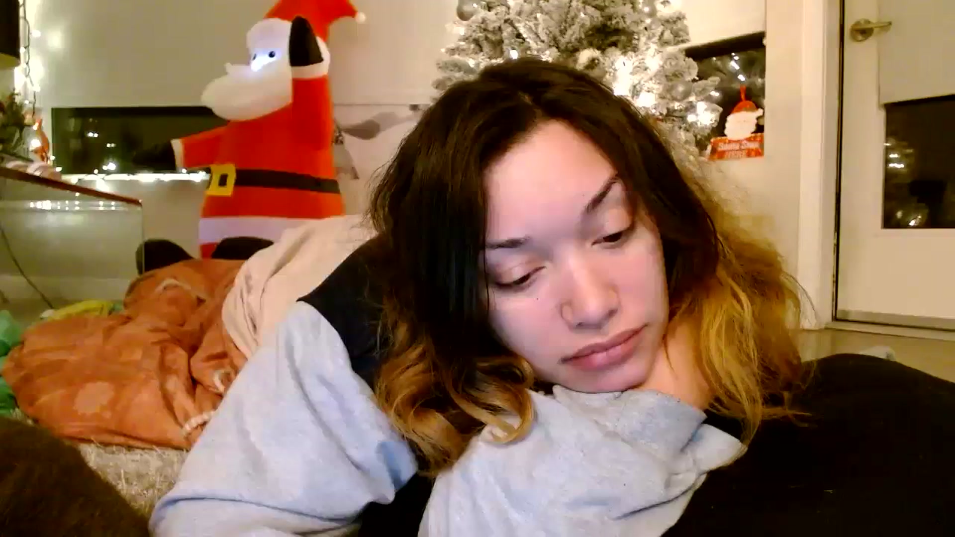 Gallery image thumbnail from Scar__lett's myfreecams stream on, 01/01/2024, 07:15 image 11 of 20