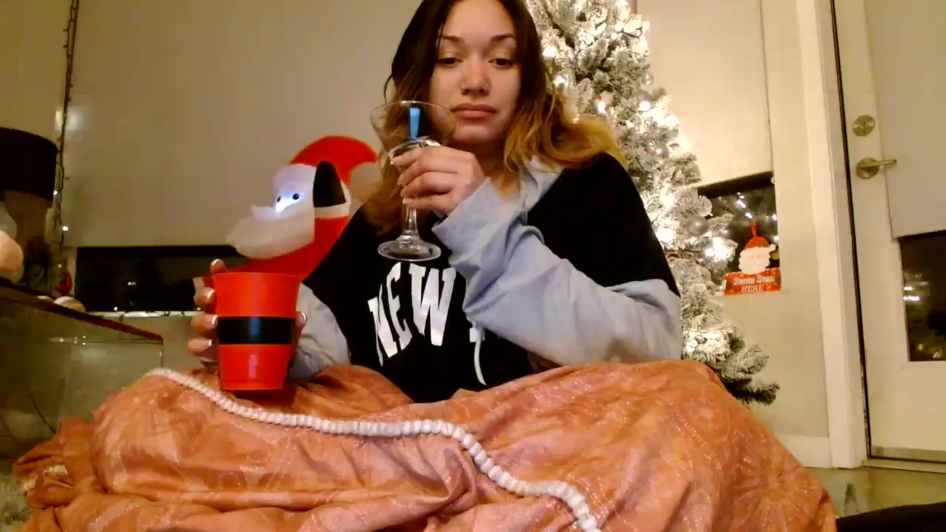 Gallery image thumbnail from Scar__lett's myfreecams stream on, 01/01/2024, 09:41 image 12 of 20