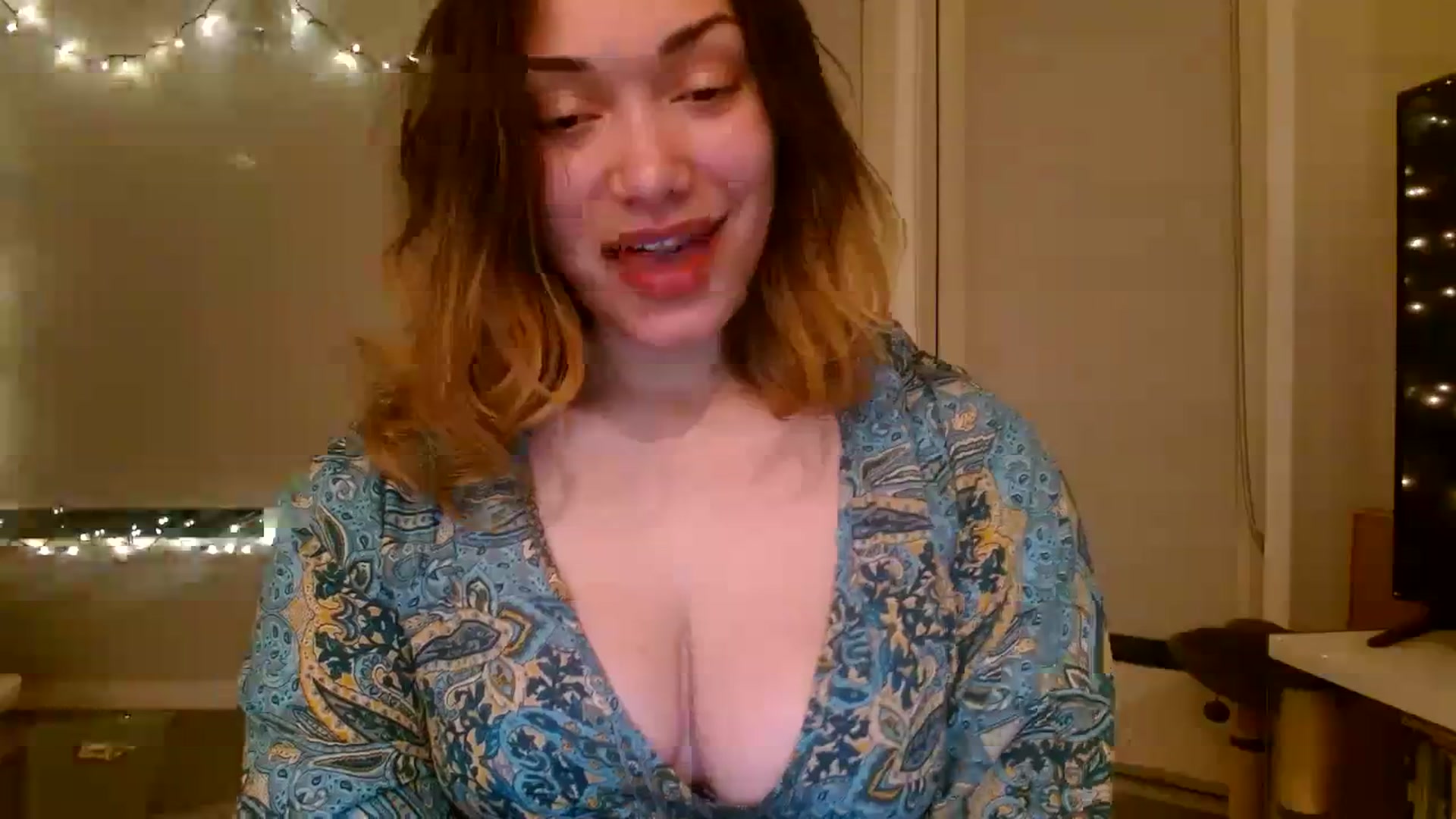 Gallery image thumbnail from Scar__lett's myfreecams stream on, 01/11/2024, 08:57 image 13 of 20