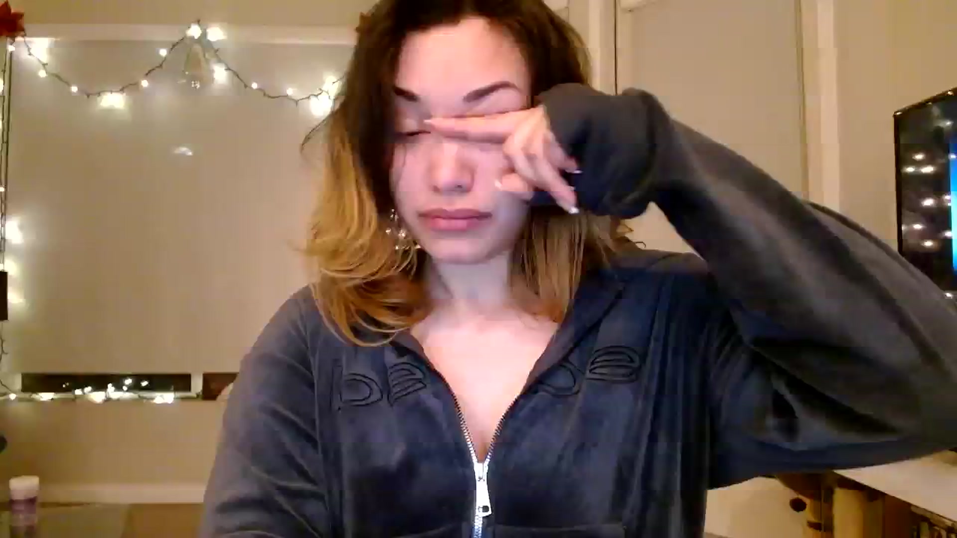Gallery image thumbnail from Scar__lett's myfreecams stream on, 01/12/2024, 08:05 image 1 of 20