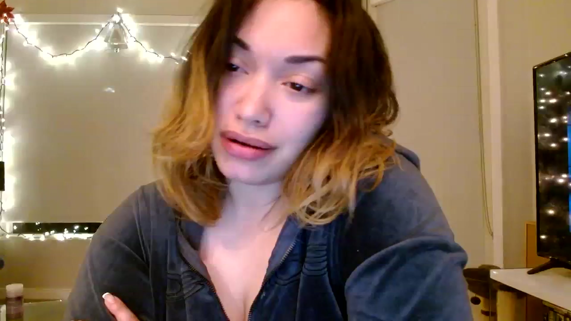 Gallery image thumbnail from Scar__lett's myfreecams stream on, 01/12/2024, 08:05 image 5 of 20
