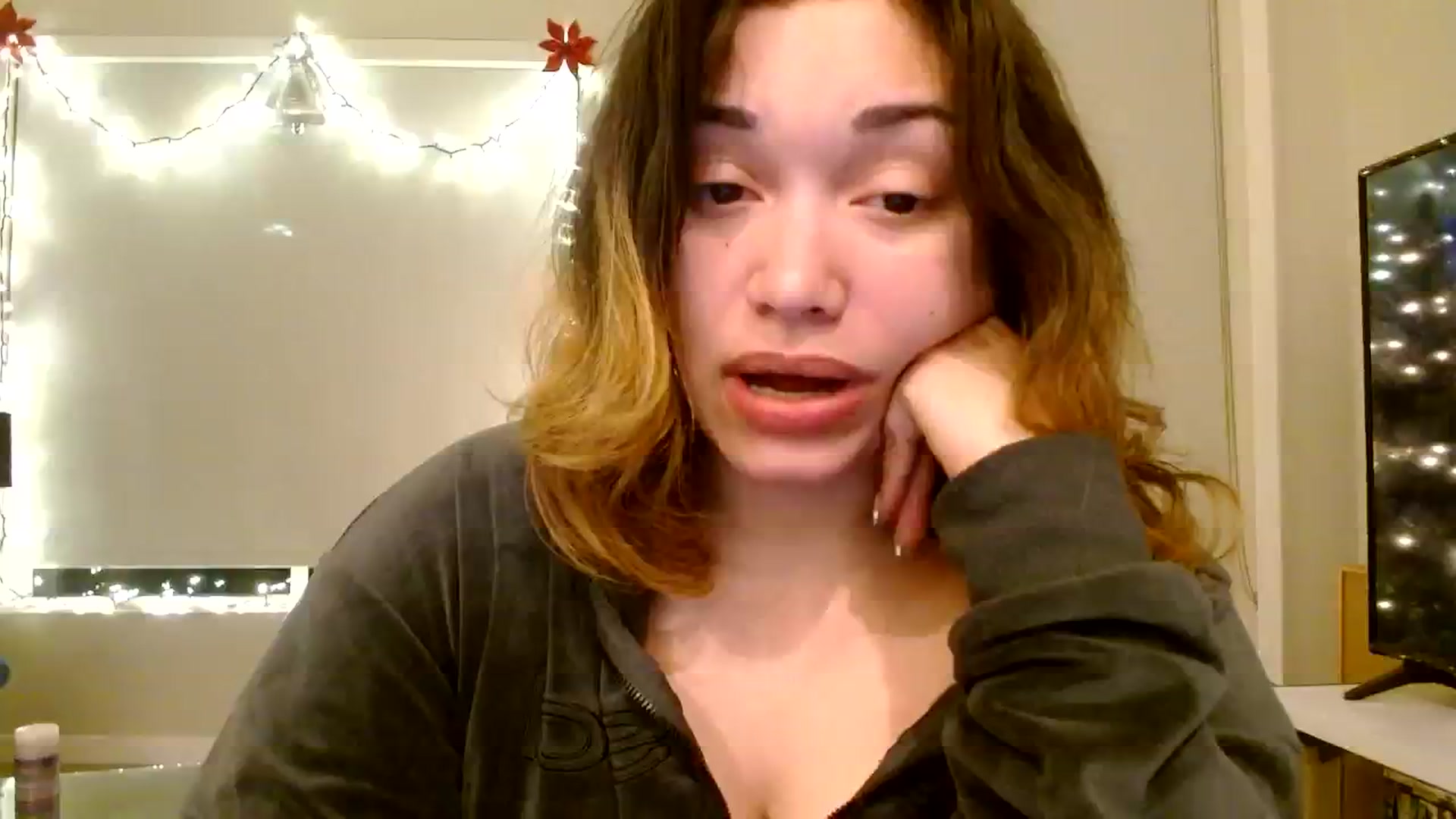 Gallery image thumbnail from Scar__lett's myfreecams stream on, 01/12/2024, 08:05 image 7 of 20