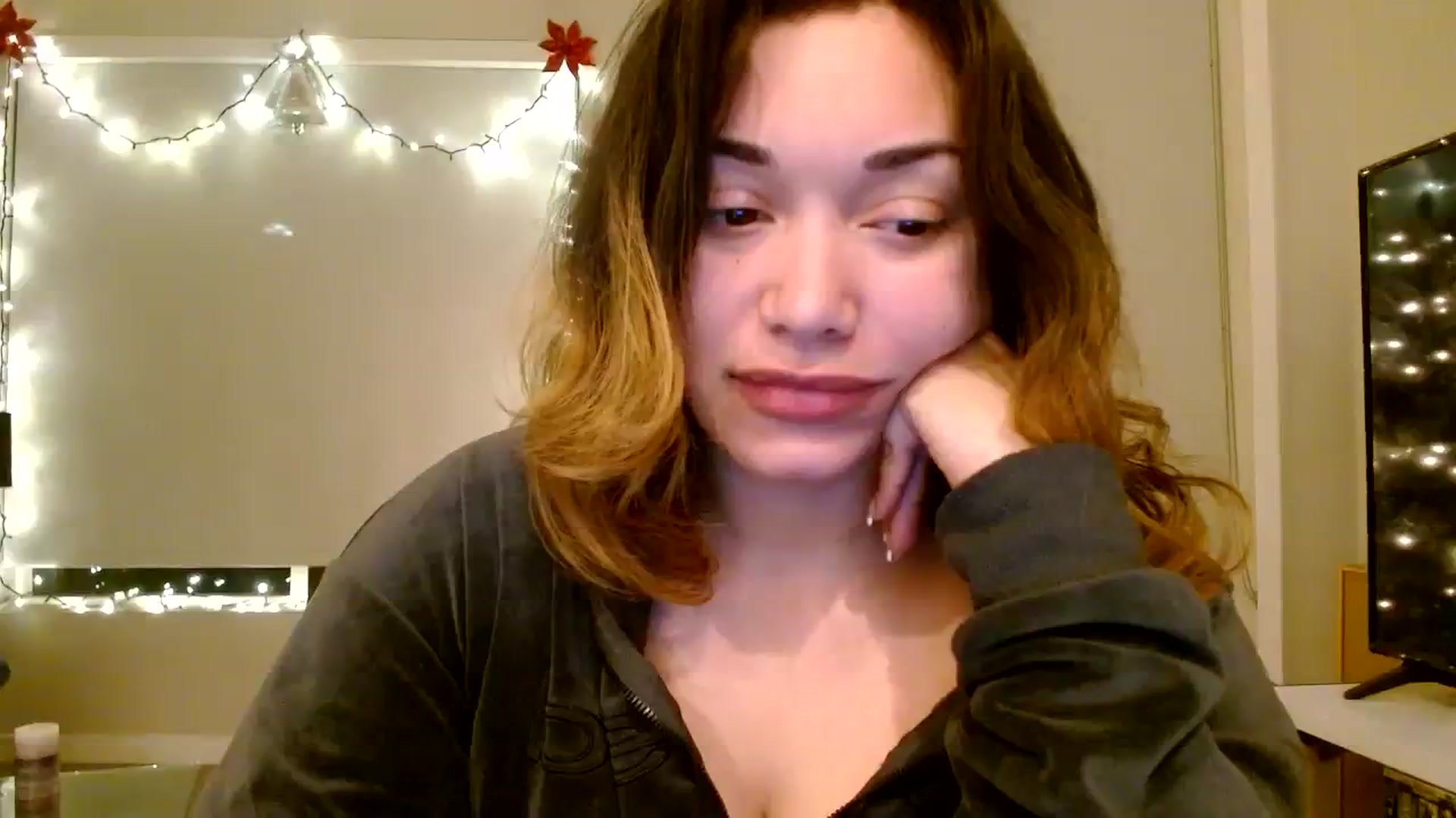 Gallery image thumbnail from Scar__lett's myfreecams stream on, 01/12/2024, 08:05 image 8 of 20