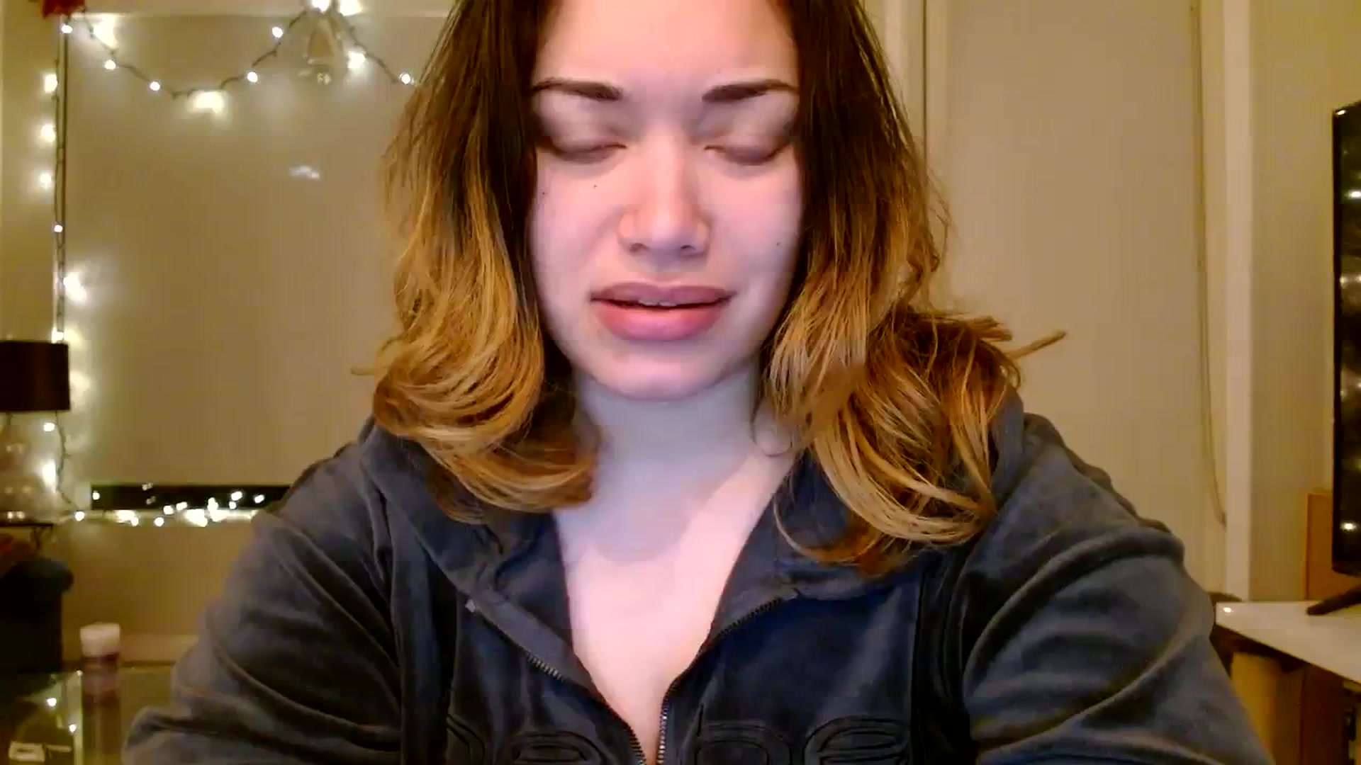 Gallery image thumbnail from Scar__lett's myfreecams stream on, 01/12/2024, 09:35 image 1 of 20