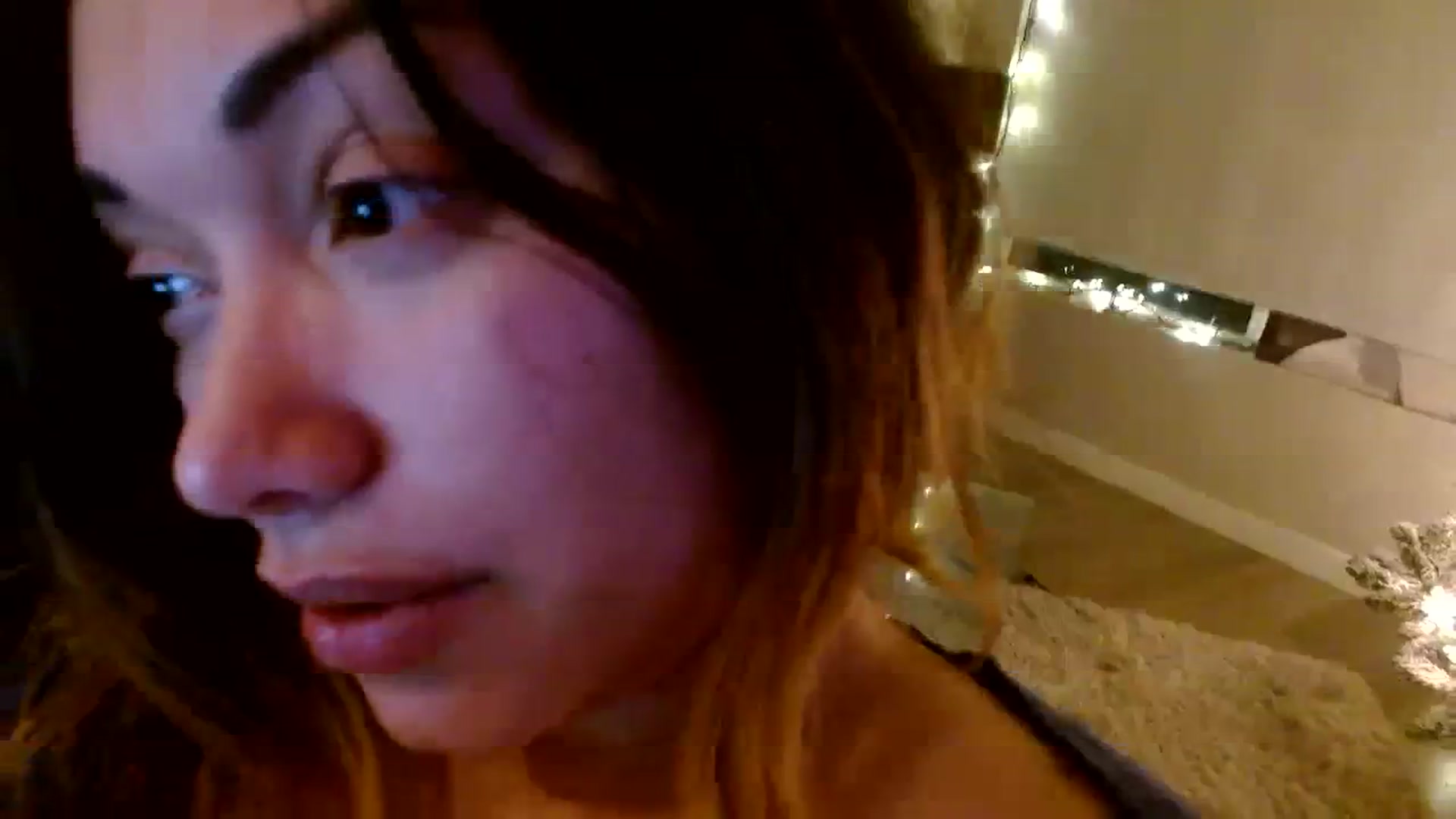 Gallery image thumbnail from Scar__lett's myfreecams stream on, 01/19/2024, 09:22 image 9 of 20