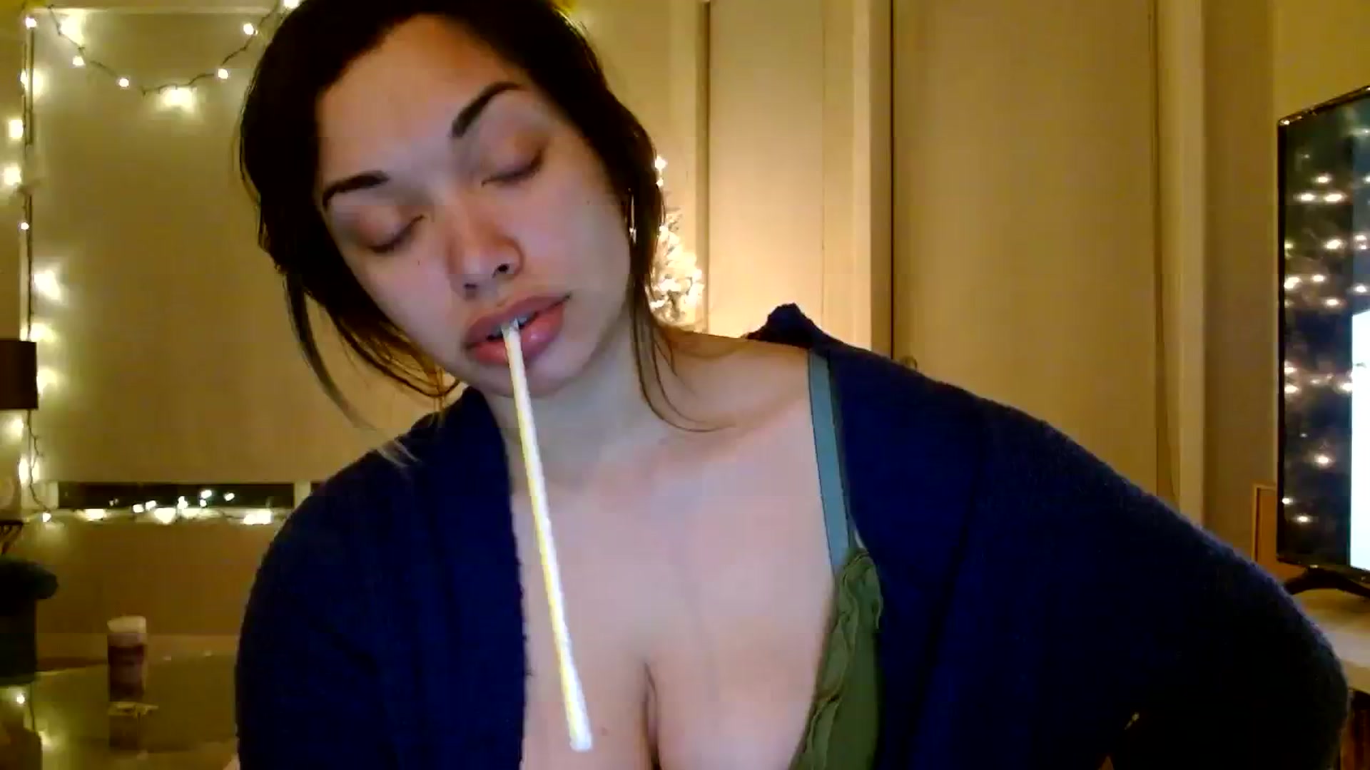 Gallery image thumbnail from Scar__lett's myfreecams stream on, 01/19/2024, 09:22 image 1 of 20
