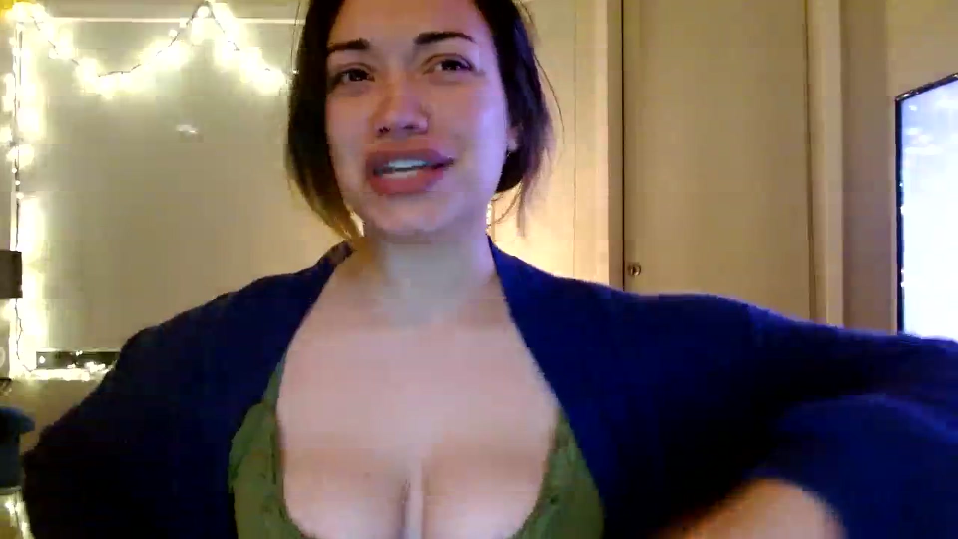 Gallery image thumbnail from Scar__lett's myfreecams stream on, 01/19/2024, 09:22 image 18 of 20