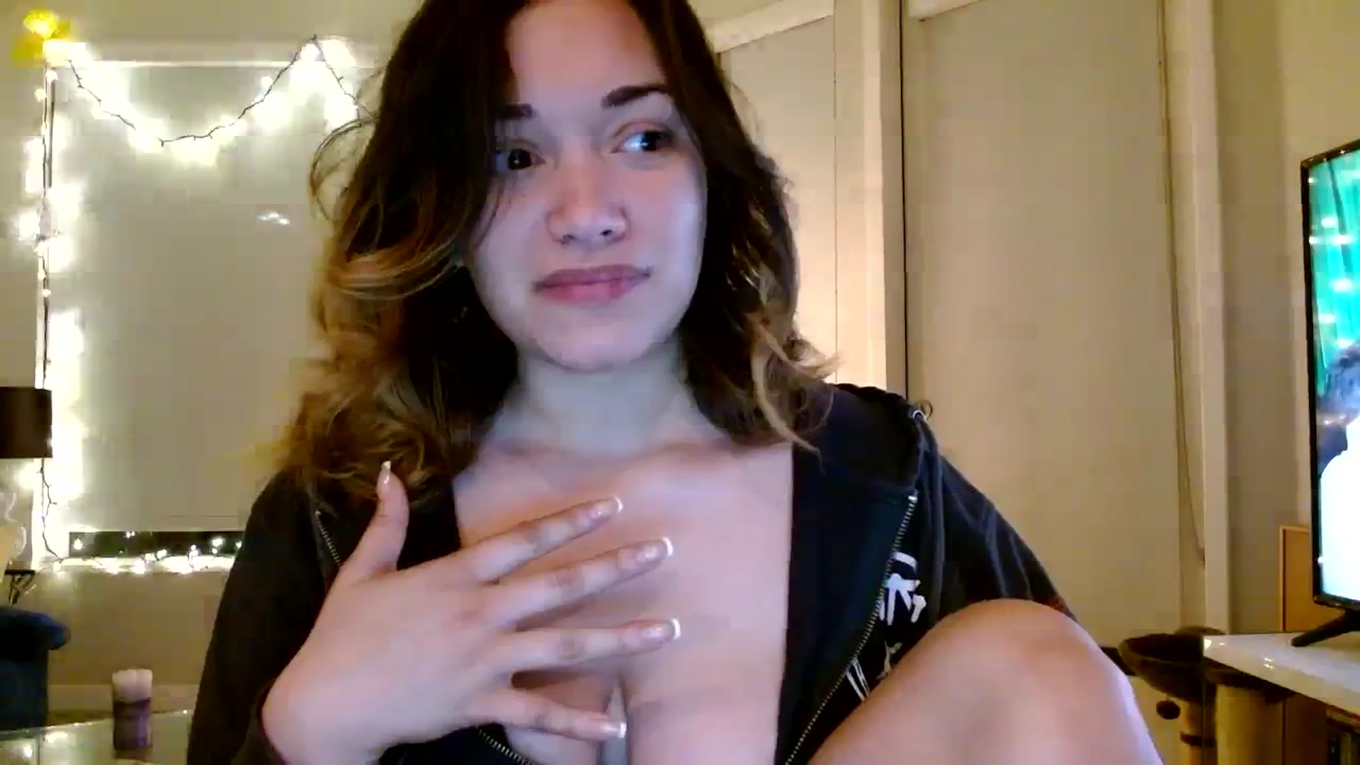 Gallery image thumbnail from Scar__lett's myfreecams stream on, 01/23/2024, 07:35 image 17 of 20