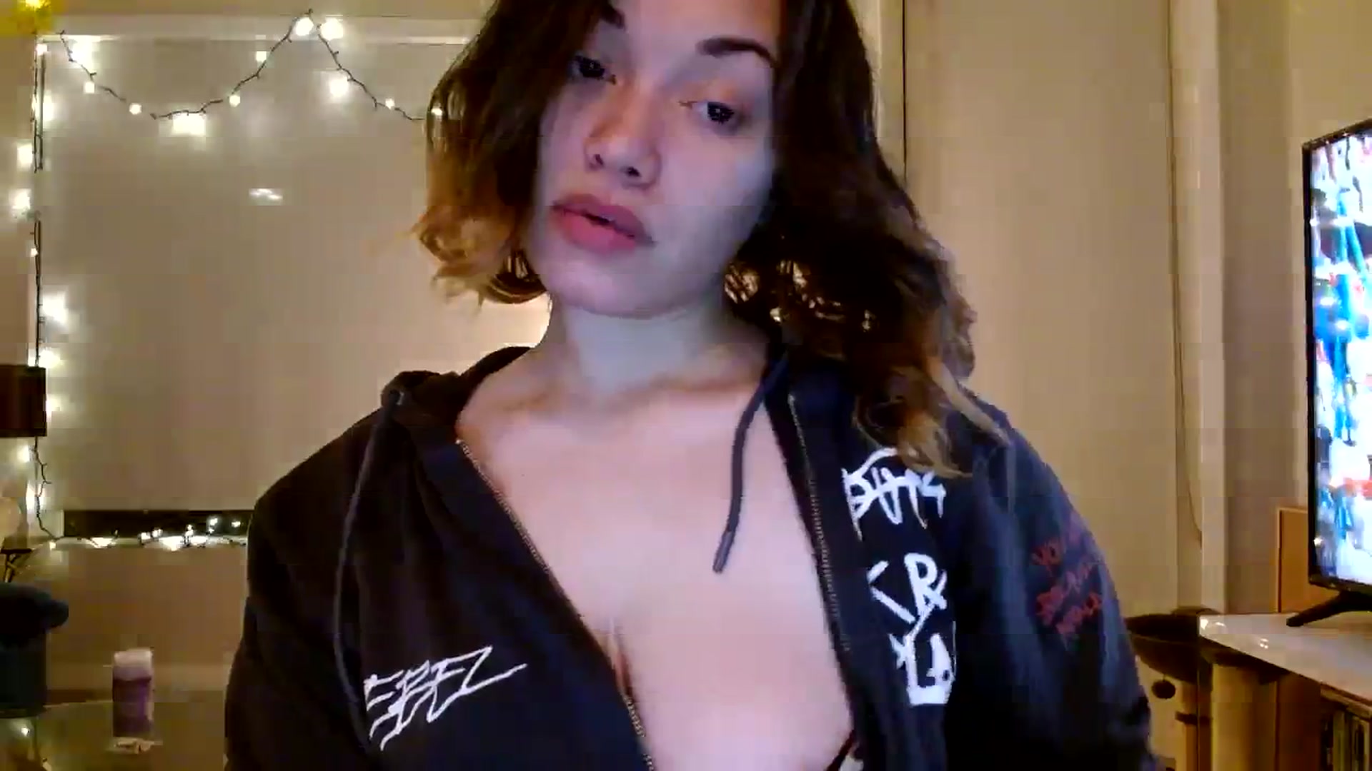 Gallery image thumbnail from Scar__lett's myfreecams stream on, 01/23/2024, 08:46 image 19 of 20