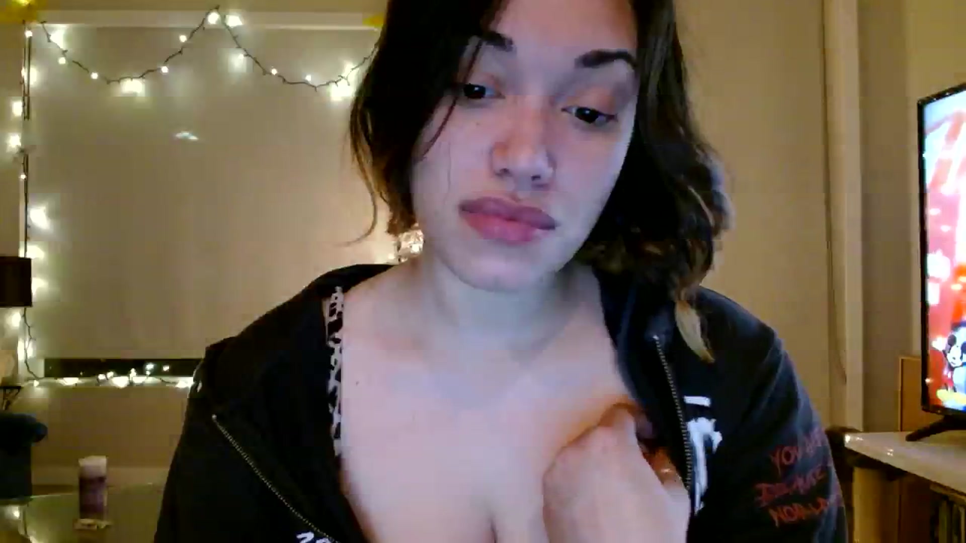 Gallery image thumbnail from Scar__lett's myfreecams stream on, 01/23/2024, 08:46 image 13 of 20