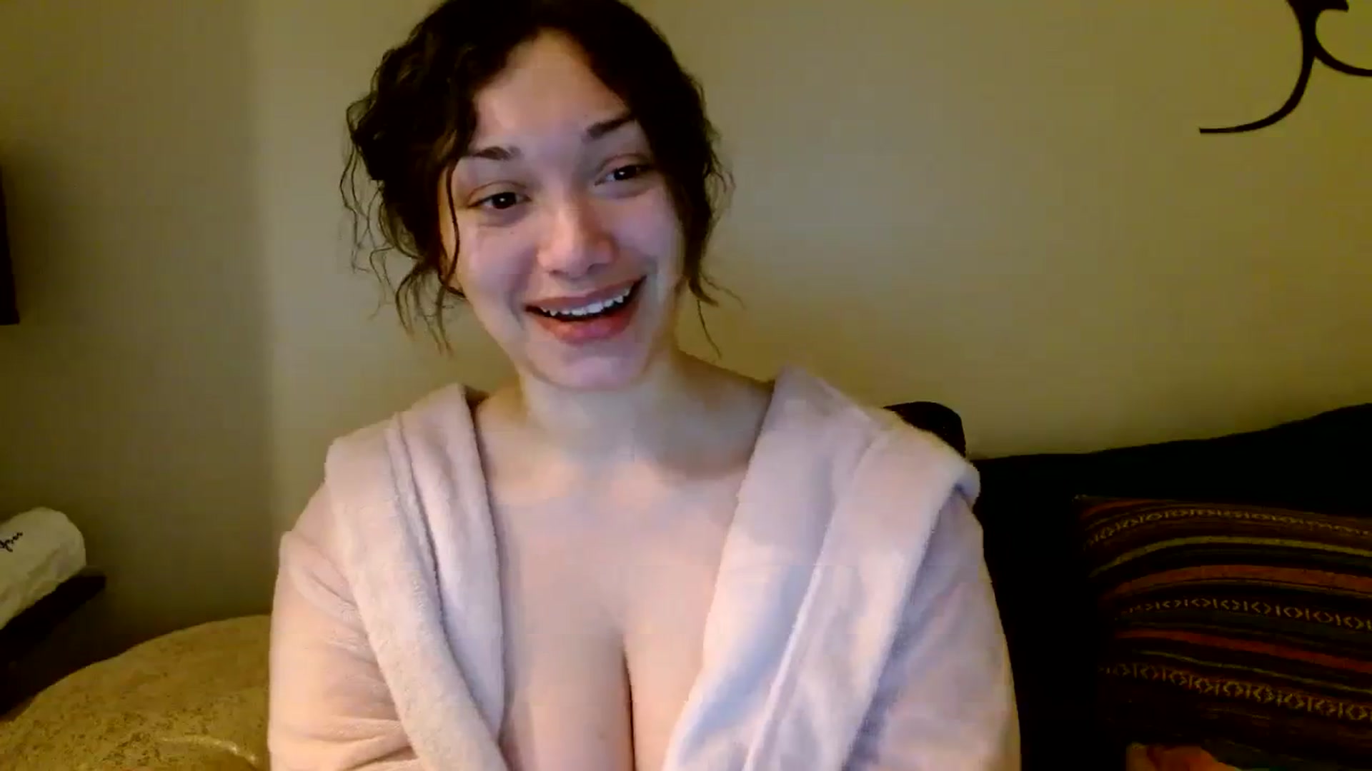 Gallery image thumbnail from Scar__lett's myfreecams stream on, 02/13/2024, 08:05 image 12 of 20