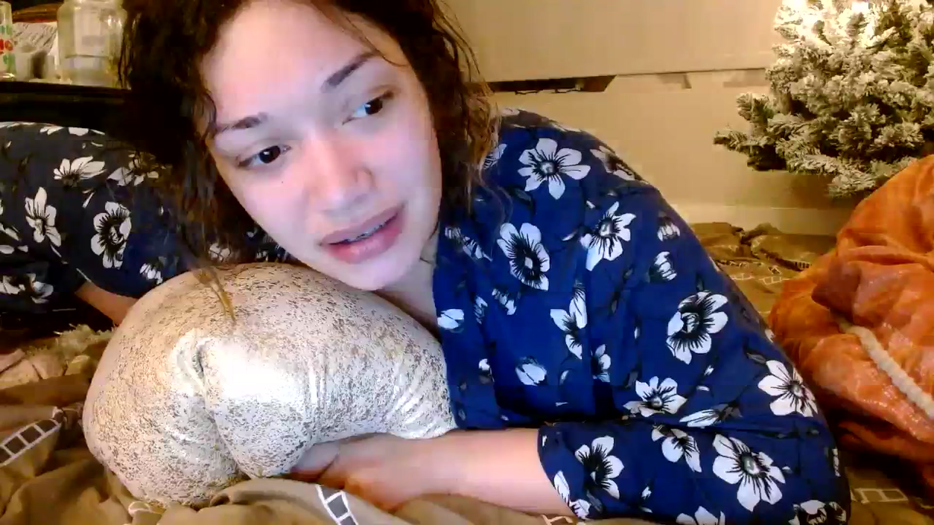 Gallery image thumbnail from Scar__lett's myfreecams stream on, 02/18/2024, 11:42 image 7 of 20