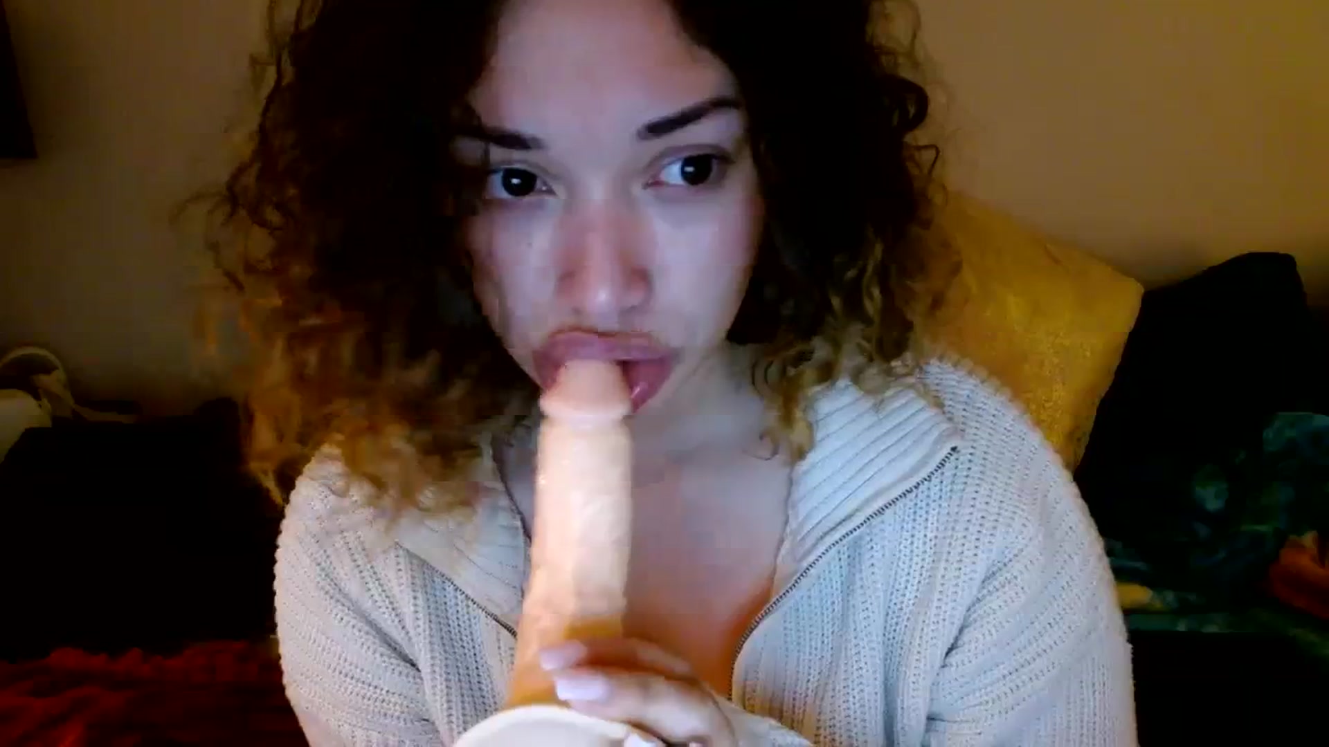 Gallery image thumbnail from Scar__lett's myfreecams stream on, 02/27/2024, 08:11 image 12 of 20