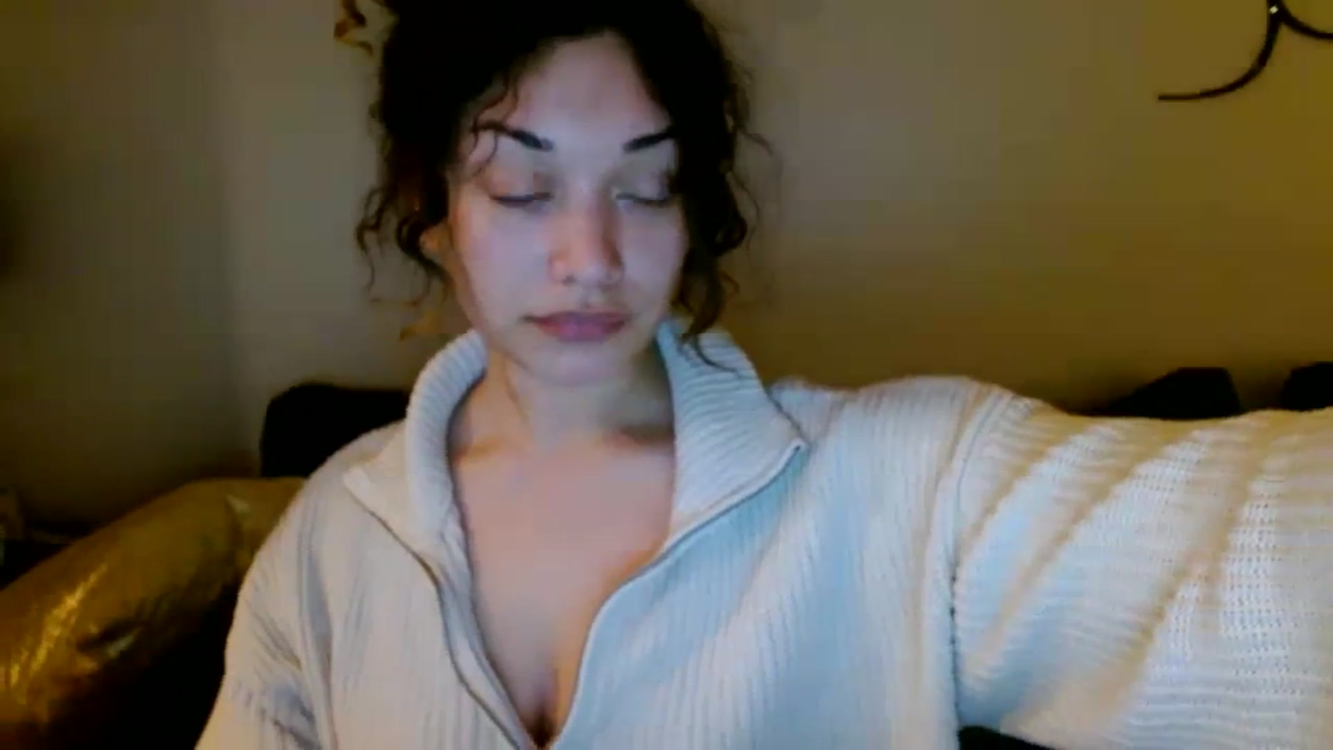 Gallery image thumbnail from Scar__lett's myfreecams stream on, 02/27/2024, 09:08 image 10 of 20
