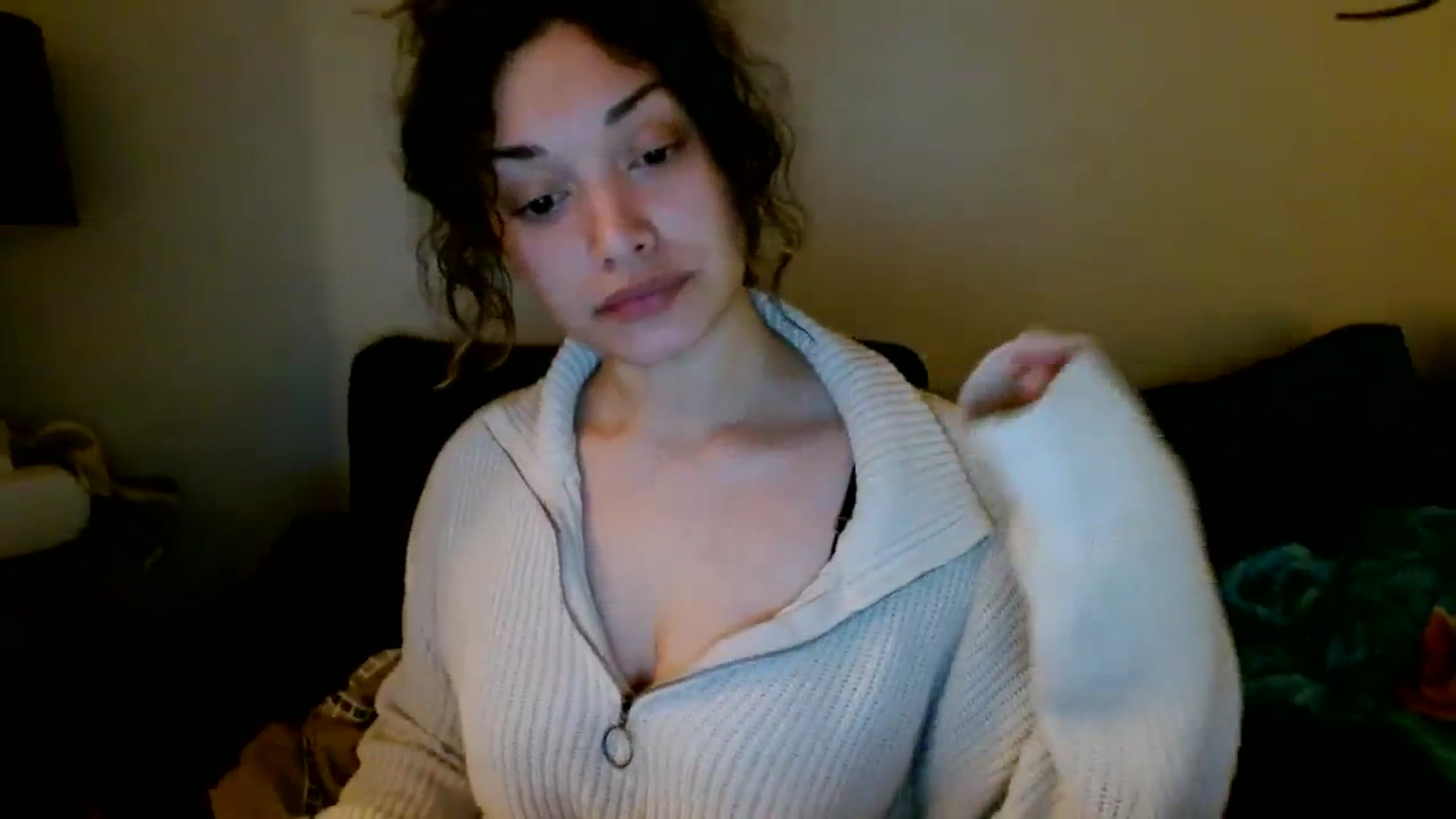 Gallery image thumbnail from Scar__lett's myfreecams stream on, 02/27/2024, 09:08 image 15 of 20