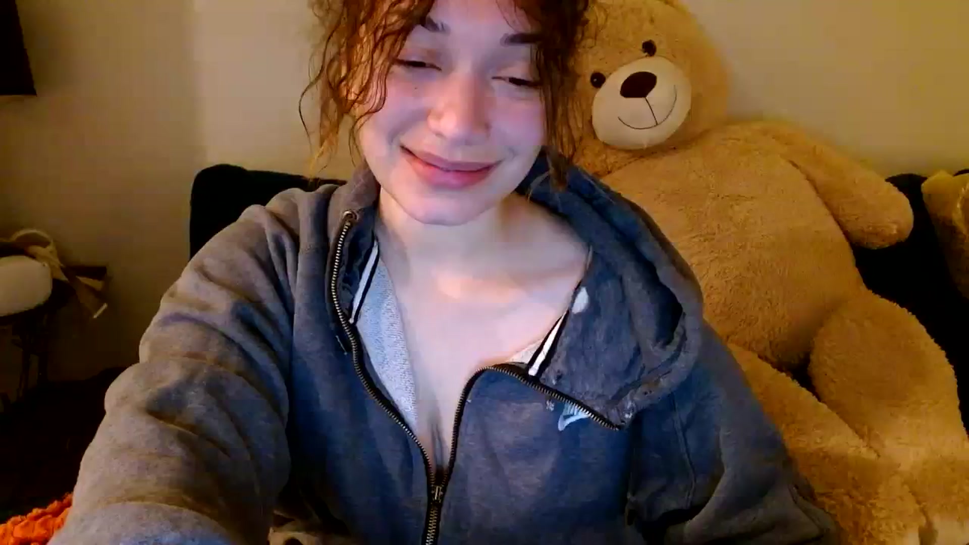 Gallery image thumbnail from Scar__lett's myfreecams stream on, 03/01/2024, 08:47 image 1 of 20