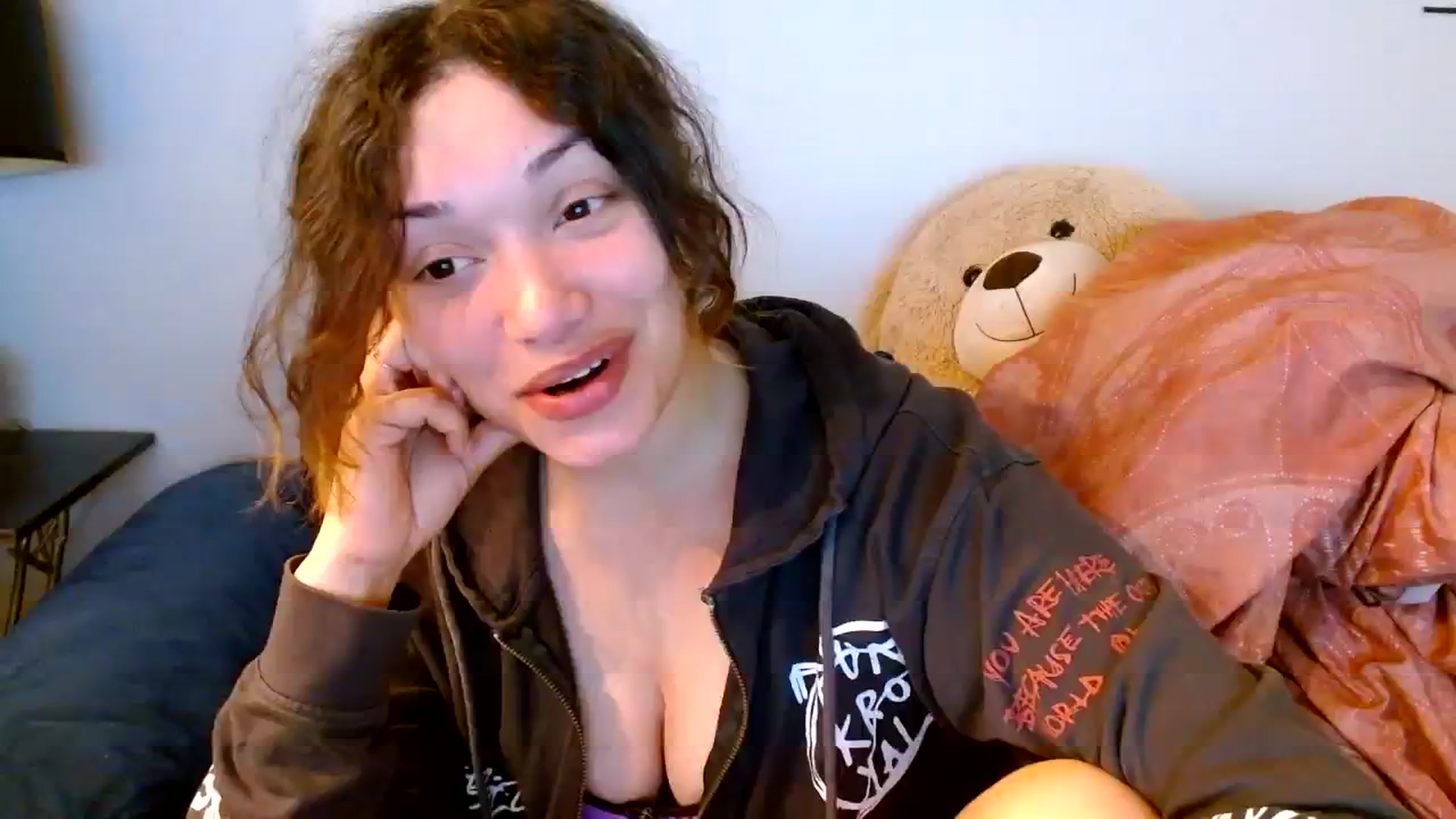 Gallery image thumbnail from Scar__lett's myfreecams stream on, 03/18/2024, 08:44 image 3 of 20