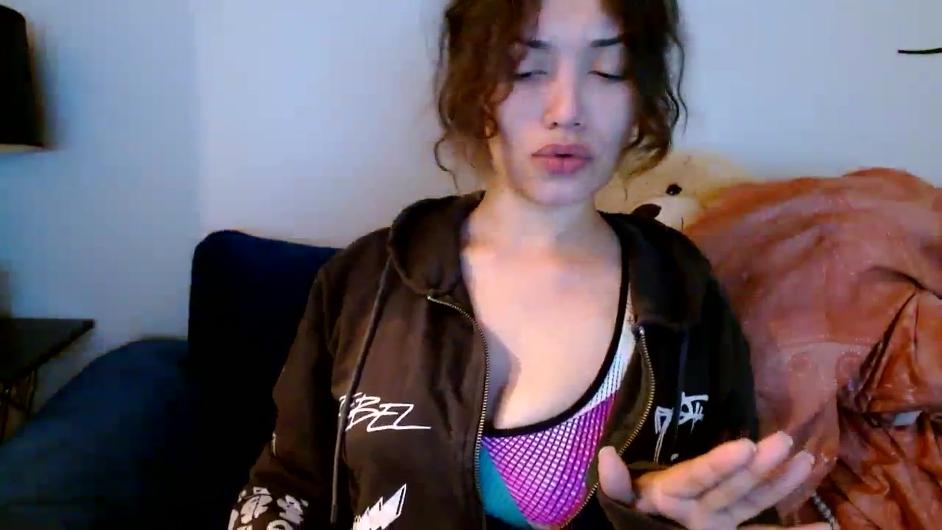Gallery image thumbnail from Scar__lett's myfreecams stream on, 03/18/2024, 08:44 image 2 of 20