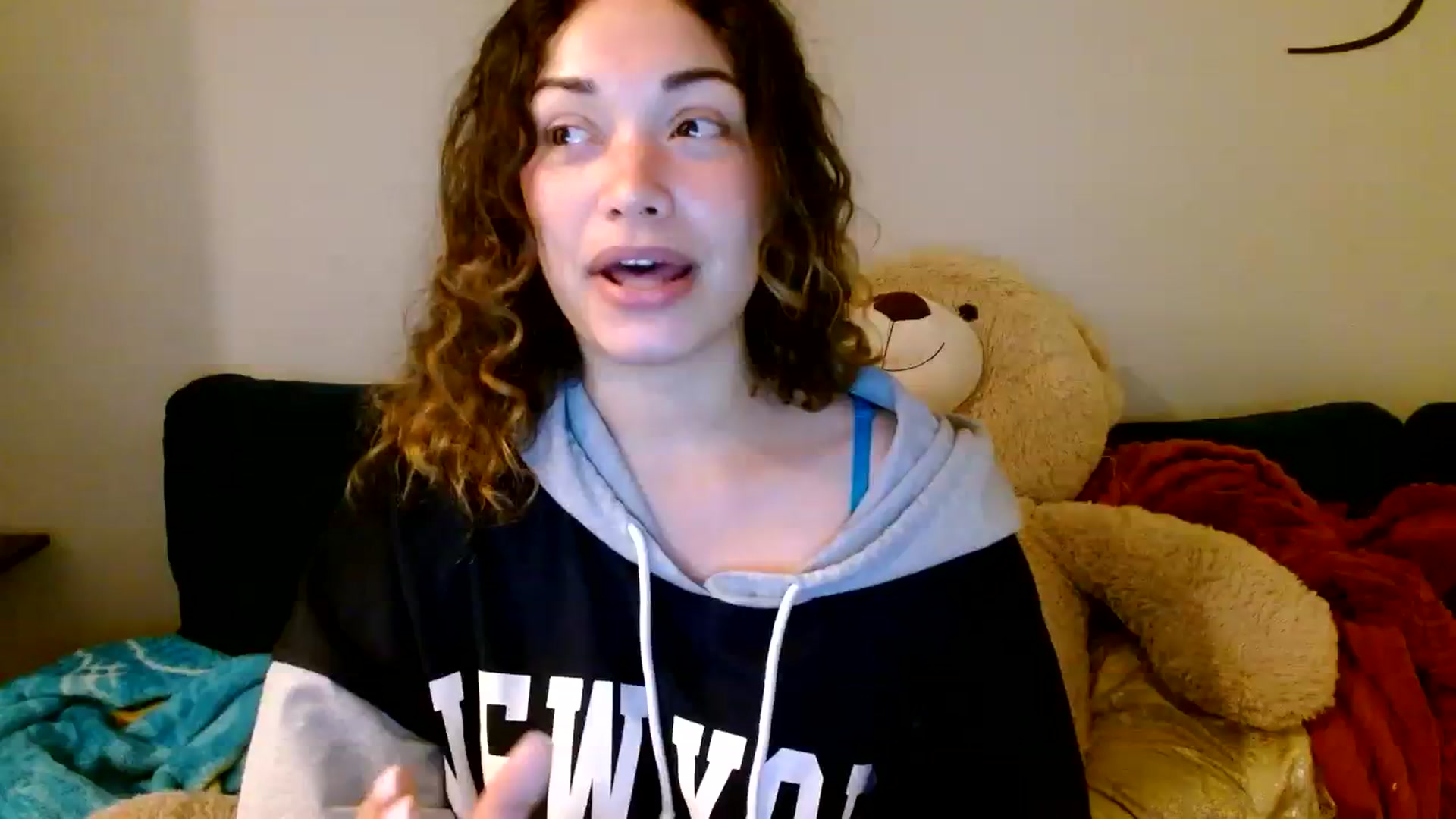 Gallery image thumbnail from Scar__lett's myfreecams stream on, 03/23/2024, 07:14 image 1 of 20
