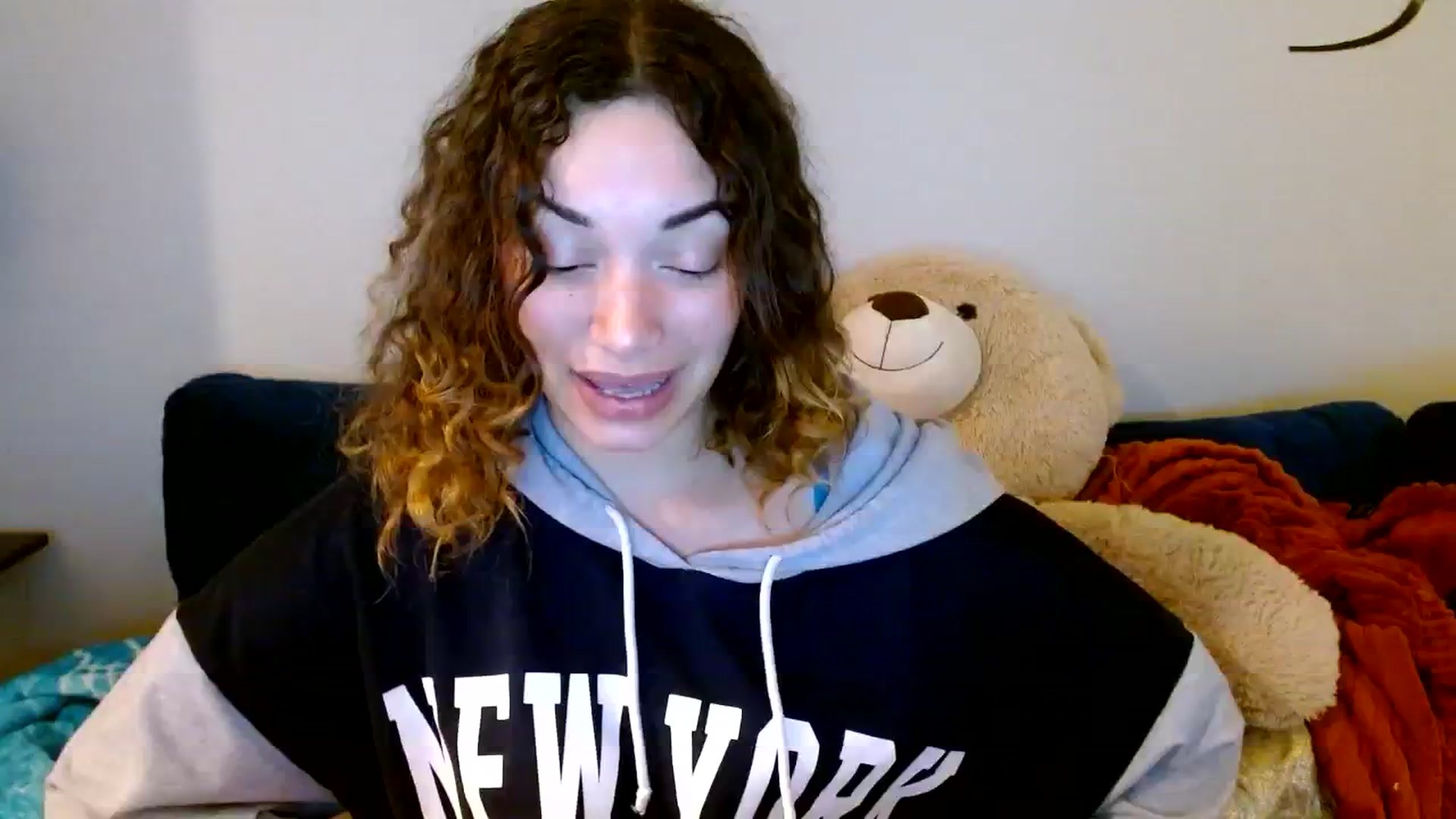 Gallery image thumbnail from Scar__lett's myfreecams stream on, 03/23/2024, 07:14 image 17 of 20
