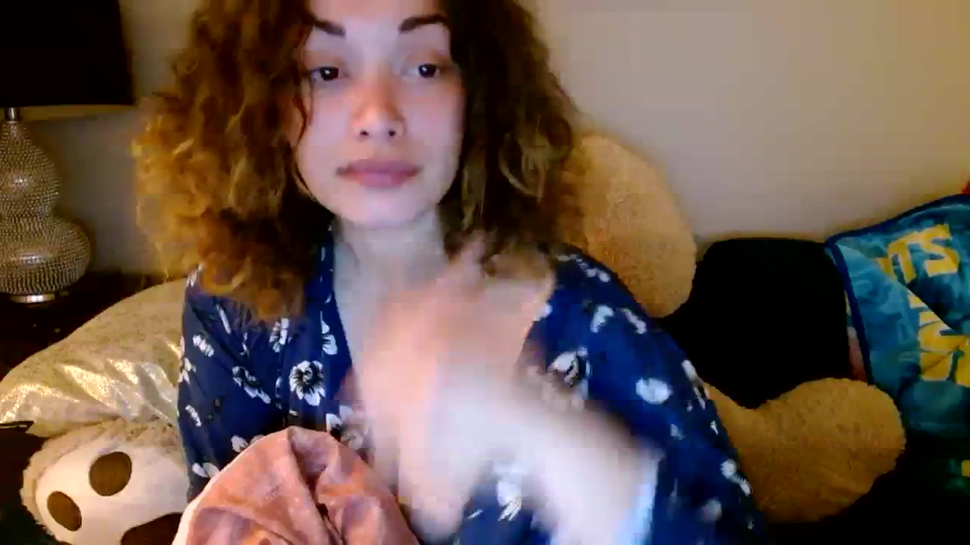 Gallery image thumbnail from Scar__lett's myfreecams stream on, 03/28/2024, 07:55 image 10 of 20