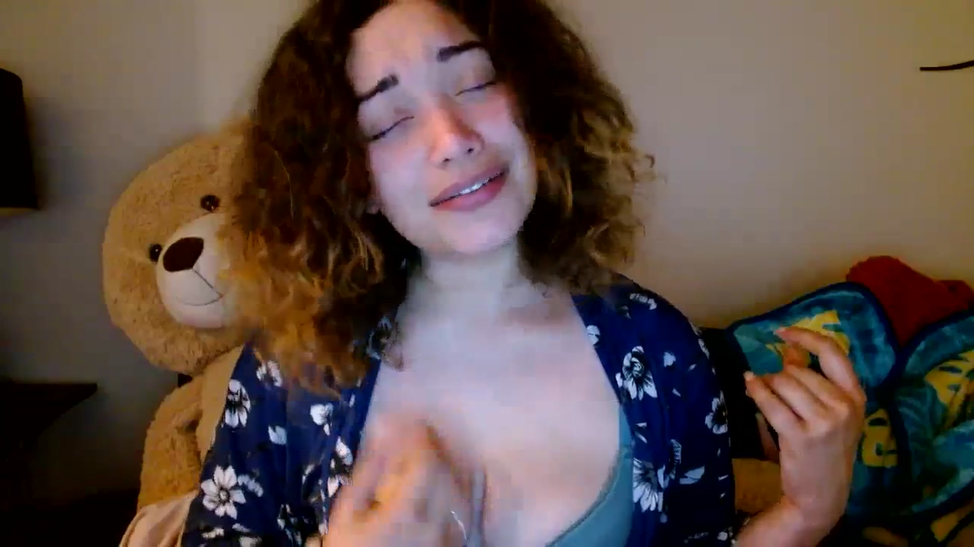 Gallery image thumbnail from Scar__lett's myfreecams stream on, 03/28/2024, 08:36 image 18 of 20