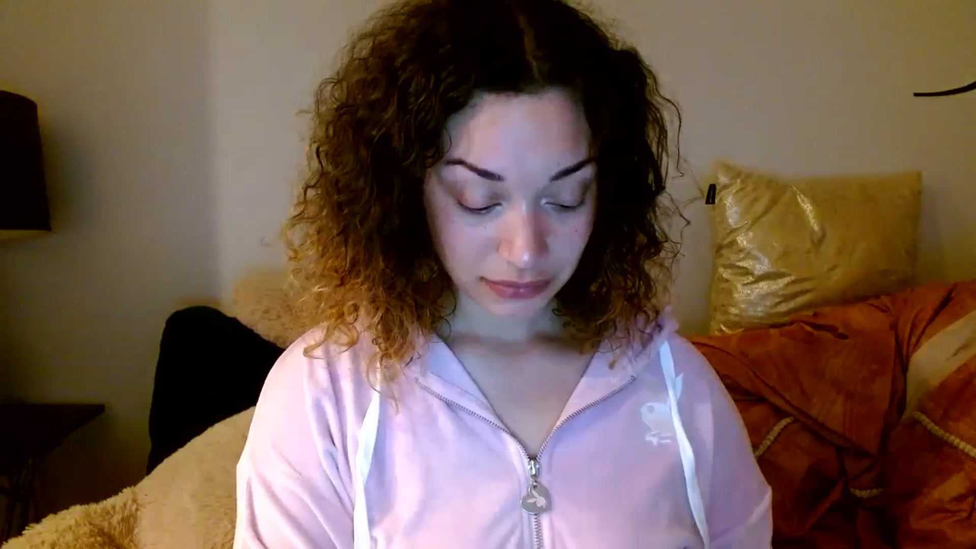 Gallery image thumbnail from Scar__lett's myfreecams stream on, 03/30/2024, 09:59 image 10 of 20