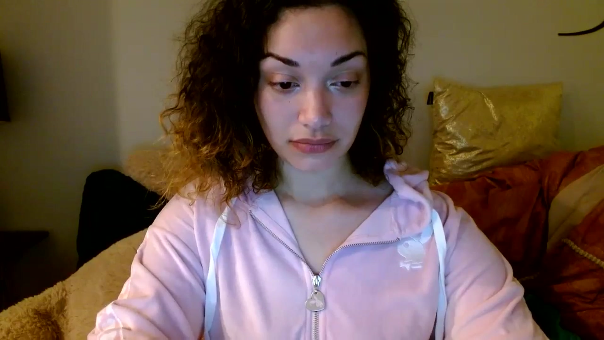 Gallery image thumbnail from Scar__lett's myfreecams stream on, 03/30/2024, 09:59 image 15 of 20