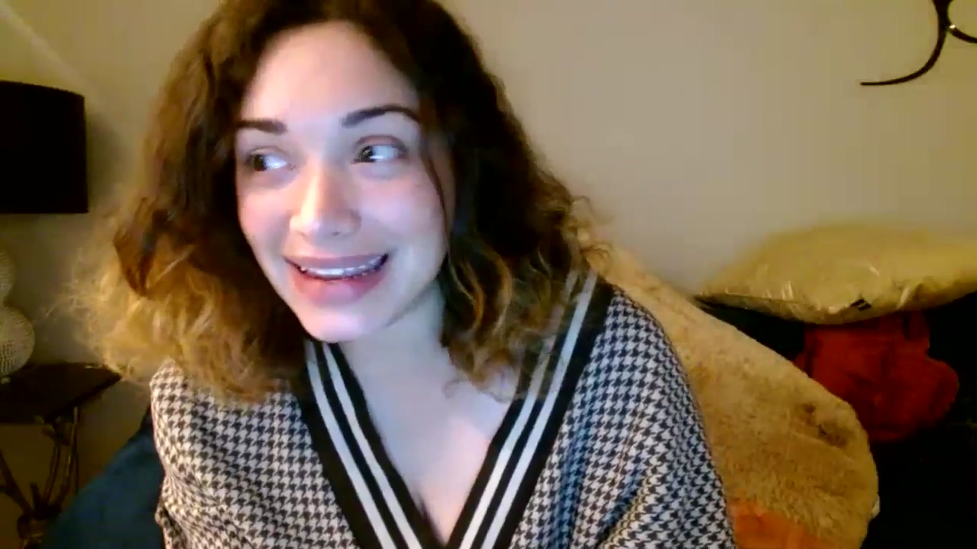 Gallery image thumbnail from Scar__lett's myfreecams stream on, 04/27/2024, 07:29 image 9 of 20