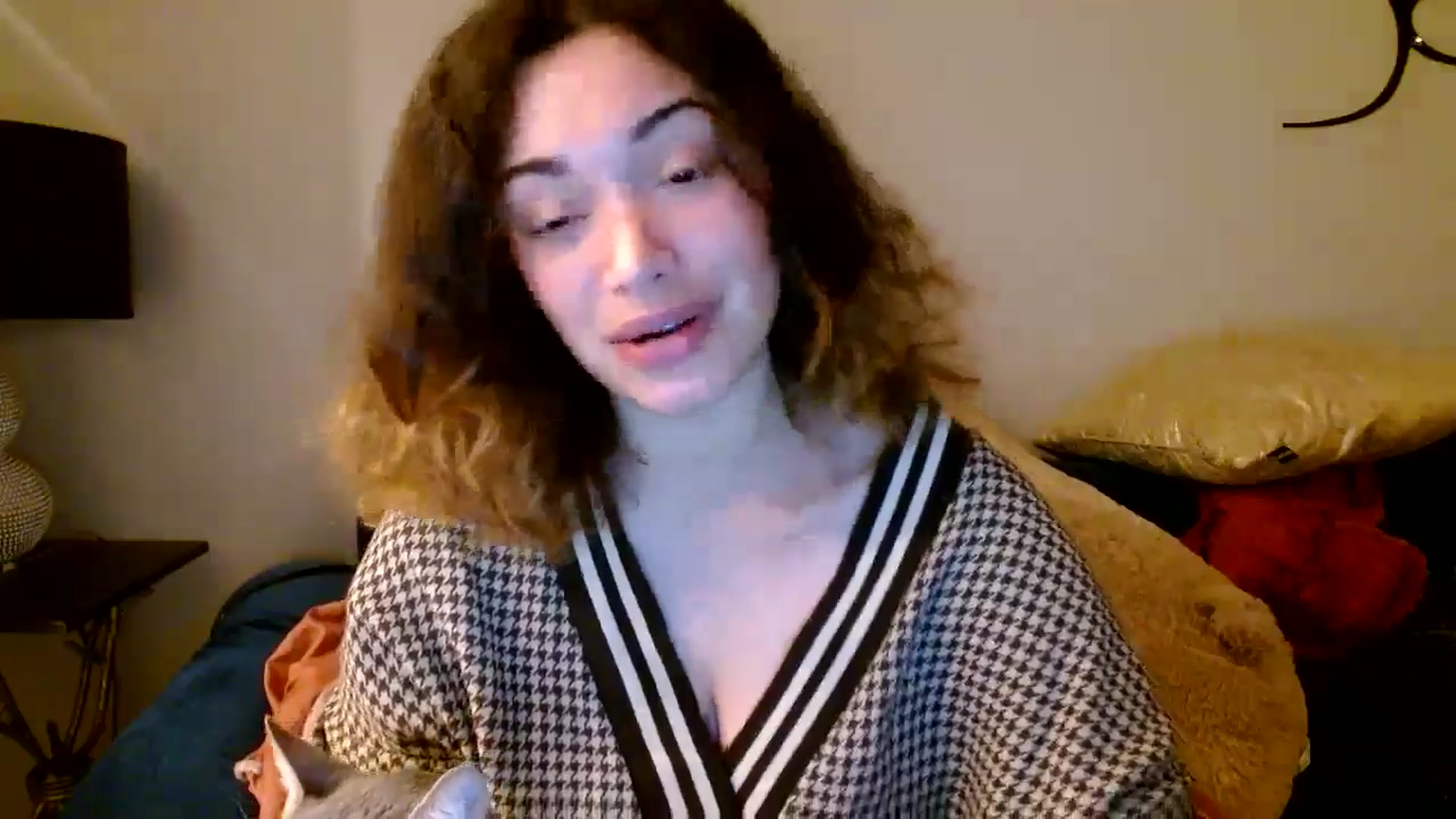 Gallery image thumbnail from Scar__lett's myfreecams stream on, 04/27/2024, 07:29 image 16 of 20