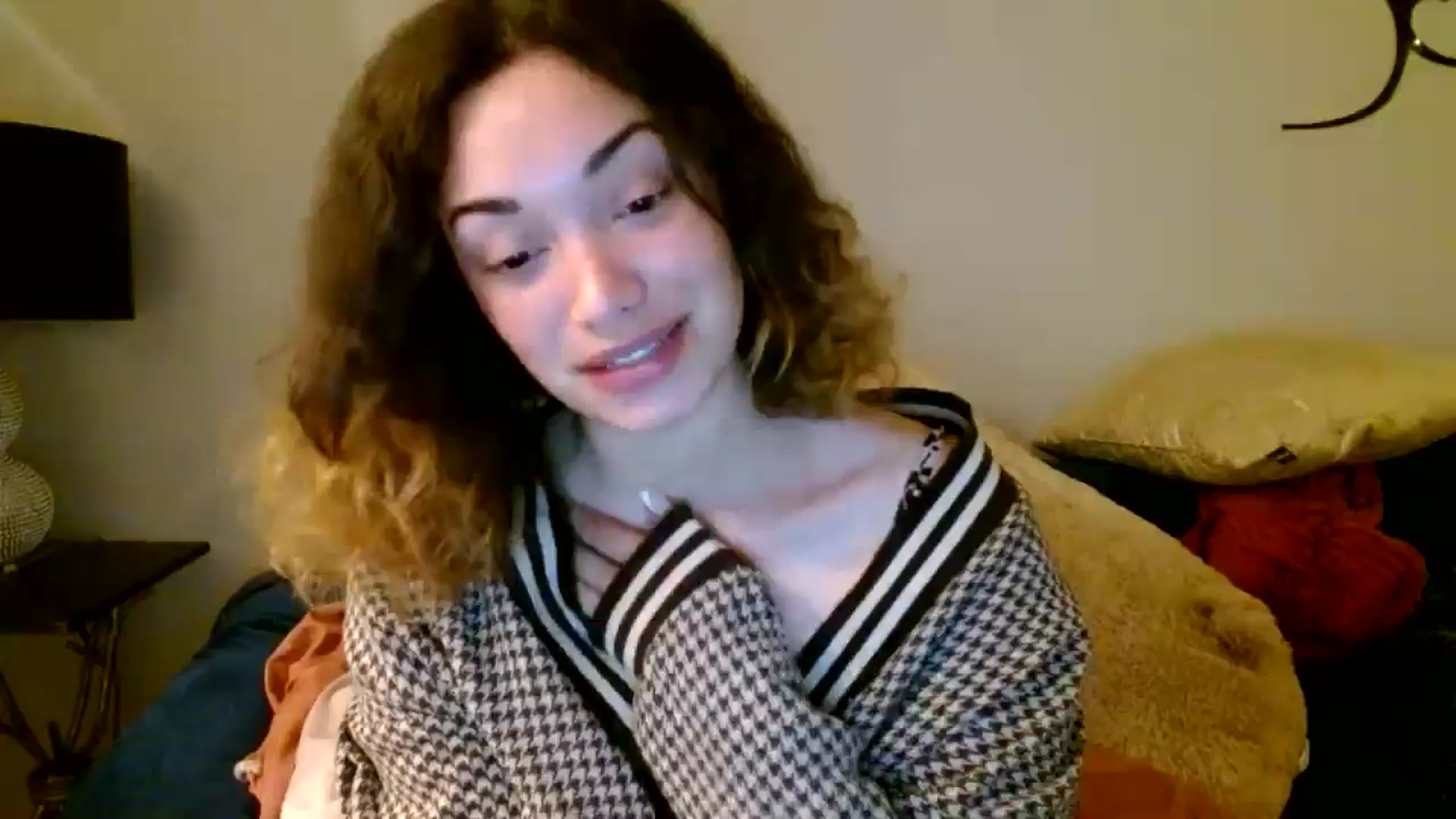 Gallery image thumbnail from Scar__lett's myfreecams stream on, 04/27/2024, 07:29 image 4 of 20