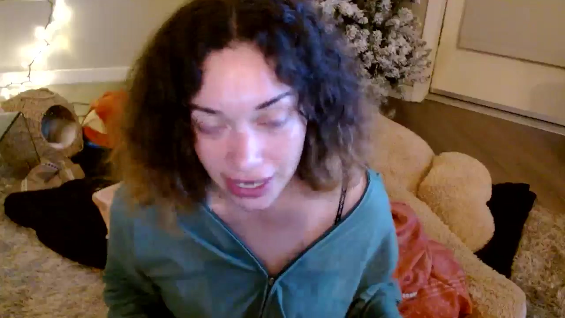 Gallery image thumbnail from Scar__lett's myfreecams stream on, 05/08/2024, 08:41 image 11 of 20