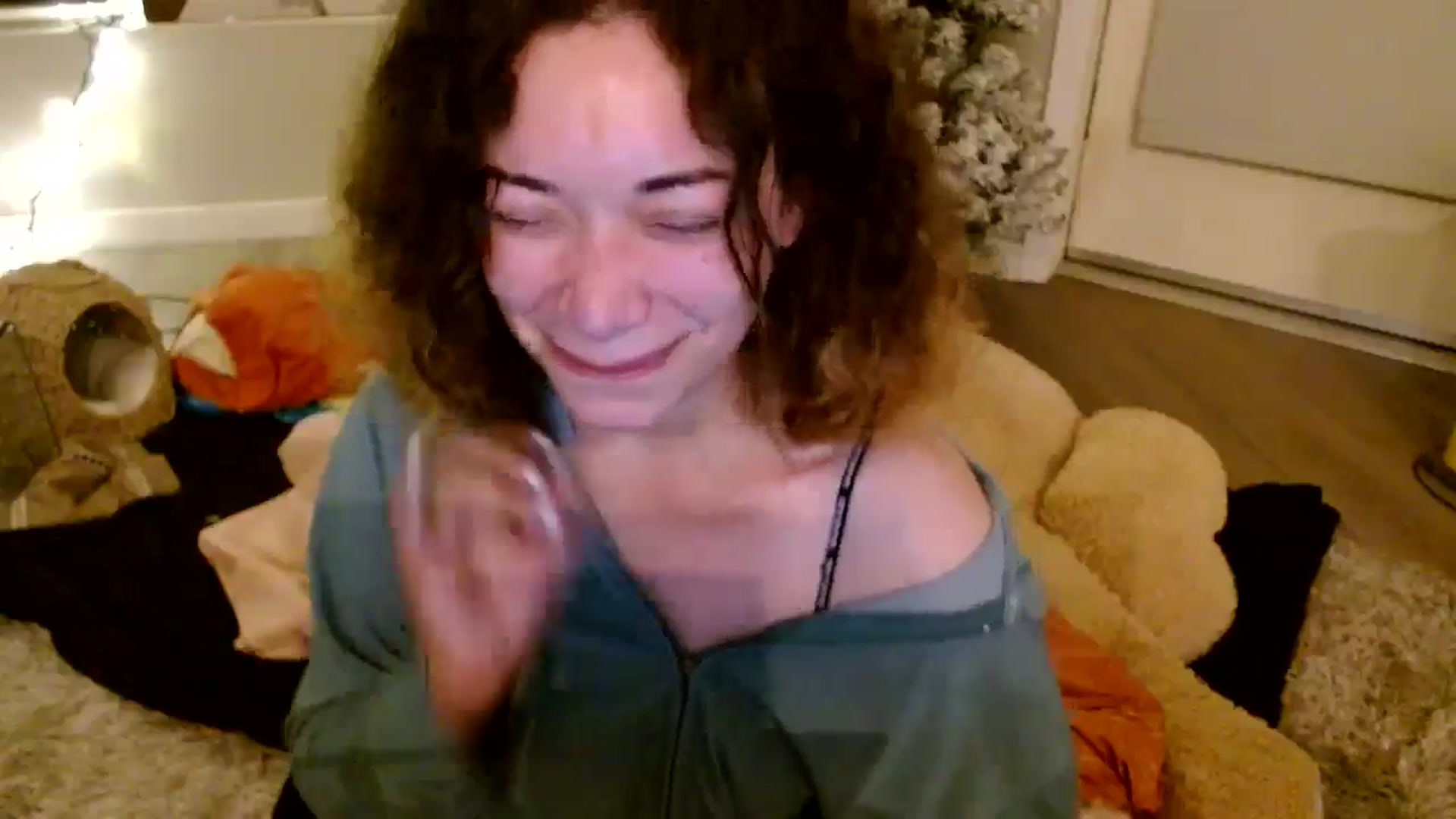 Gallery image thumbnail from Scar__lett's myfreecams stream on, 05/08/2024, 08:41 image 14 of 20