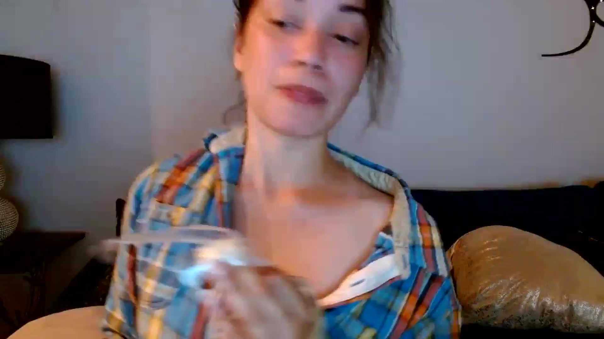 Gallery image thumbnail from Scar__lett's myfreecams stream on, 05/10/2024, 08:07 image 1 of 20