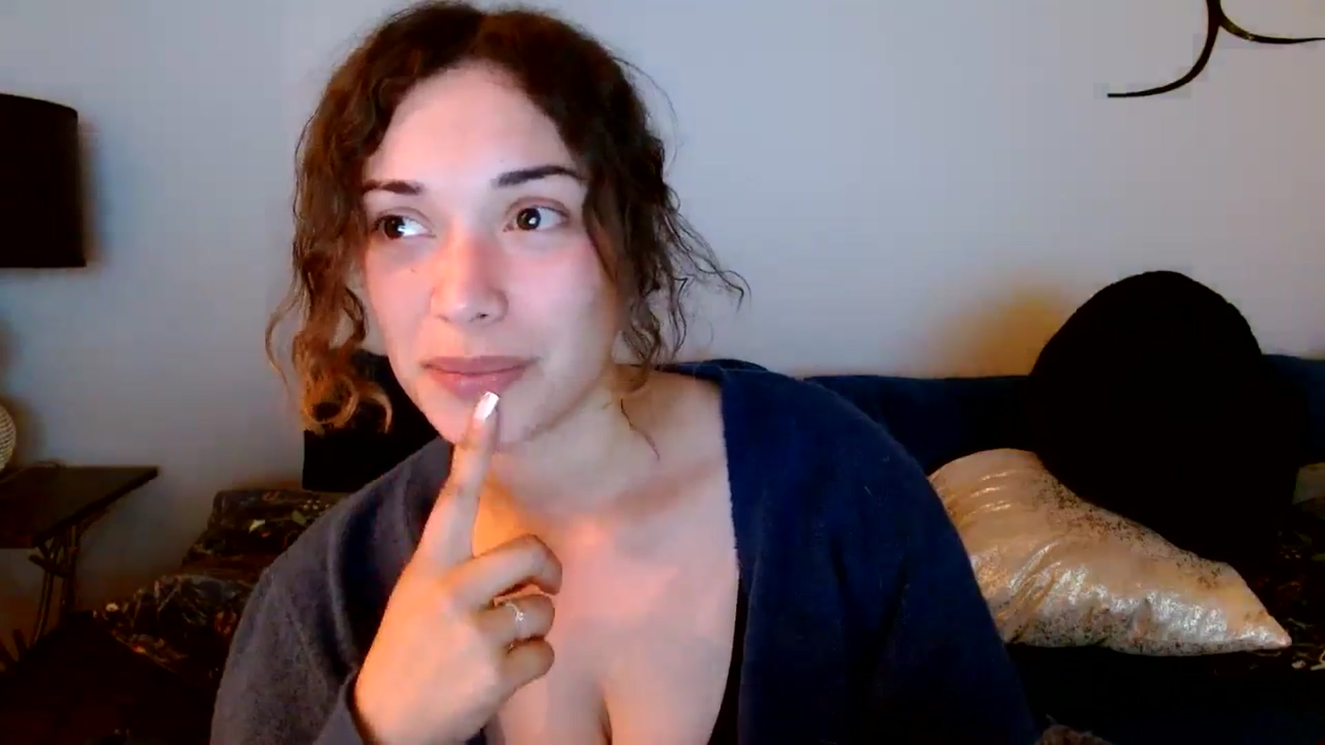 Gallery image thumbnail from Scar__lett's myfreecams stream on, 05/17/2024, 08:48 image 18 of 20