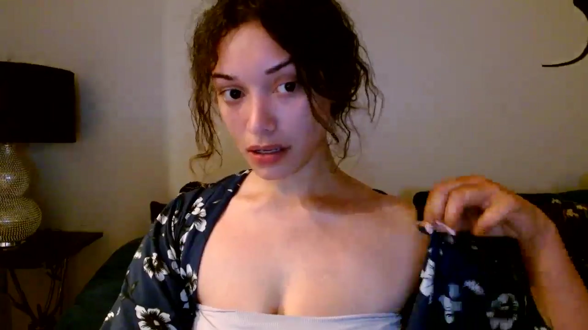 Gallery image thumbnail from Scar__lett's myfreecams stream on, 05/26/2024, 09:31 image 19 of 20