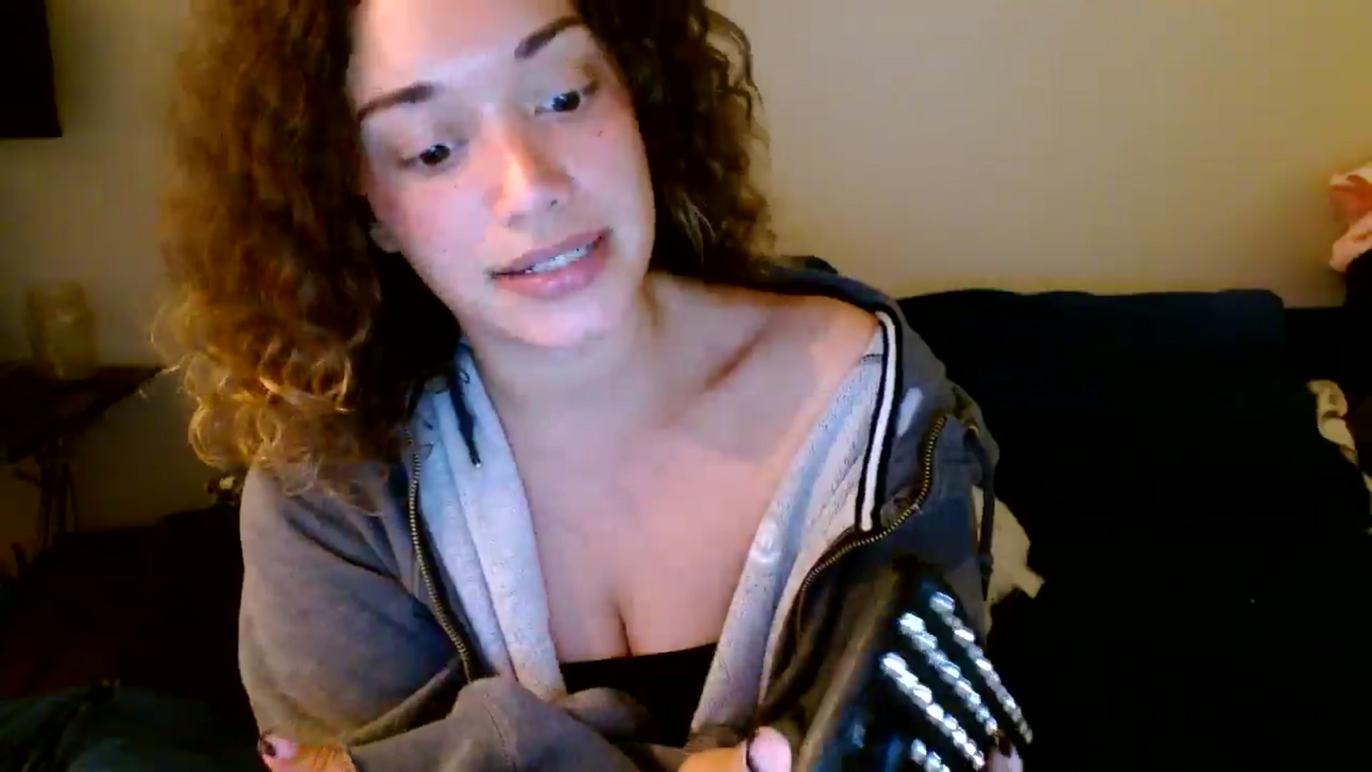 Gallery image thumbnail from Scar__lett's myfreecams stream on, 06/22/2024, 08:22 image 14 of 20