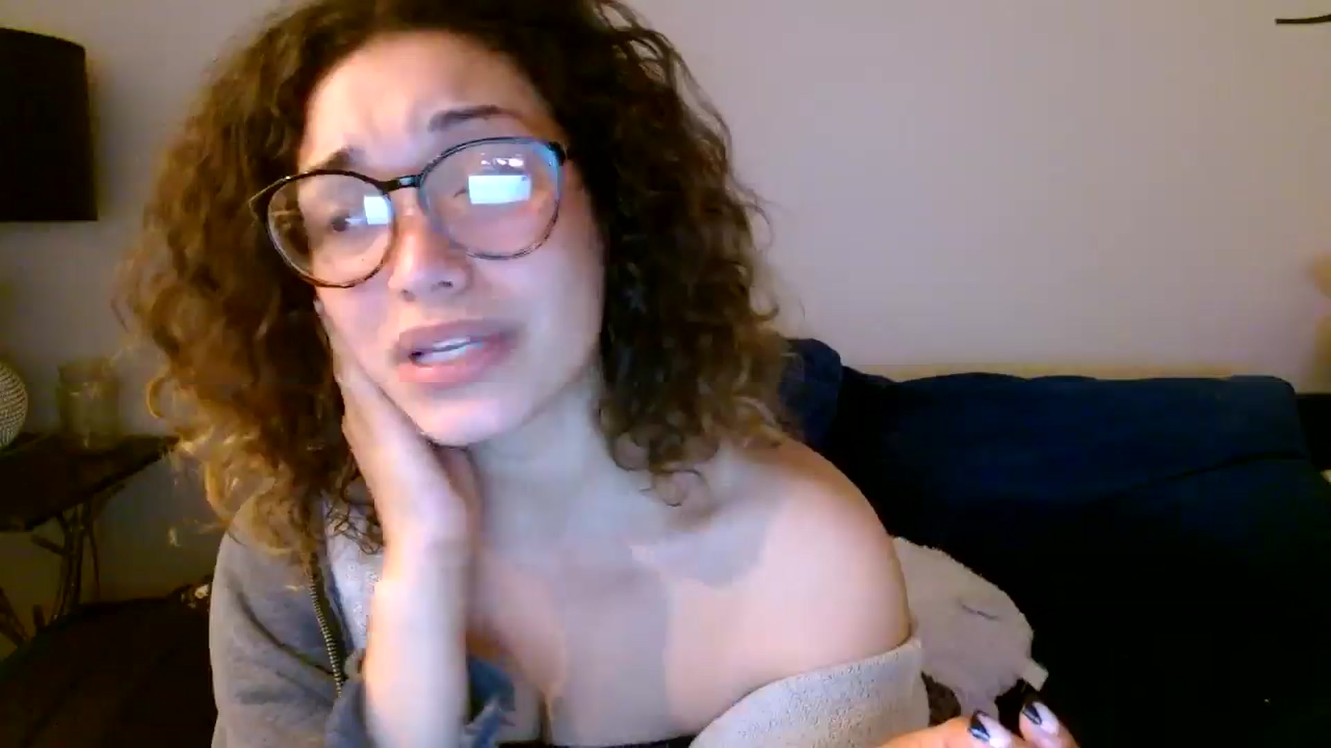 Gallery image thumbnail from Scar__lett's myfreecams stream on, 06/22/2024, 10:21 image 17 of 20