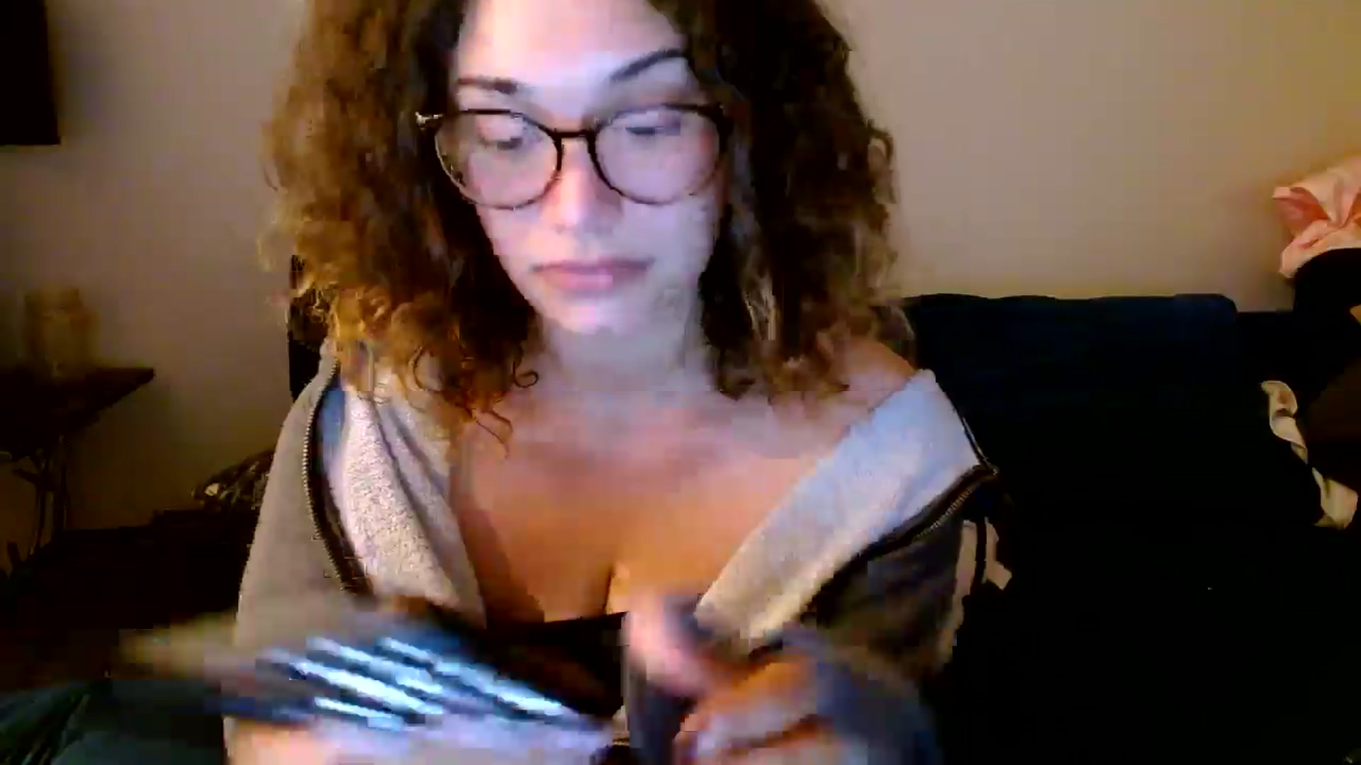 Gallery image thumbnail from Scar__lett's myfreecams stream on, 06/22/2024, 10:21 image 6 of 20