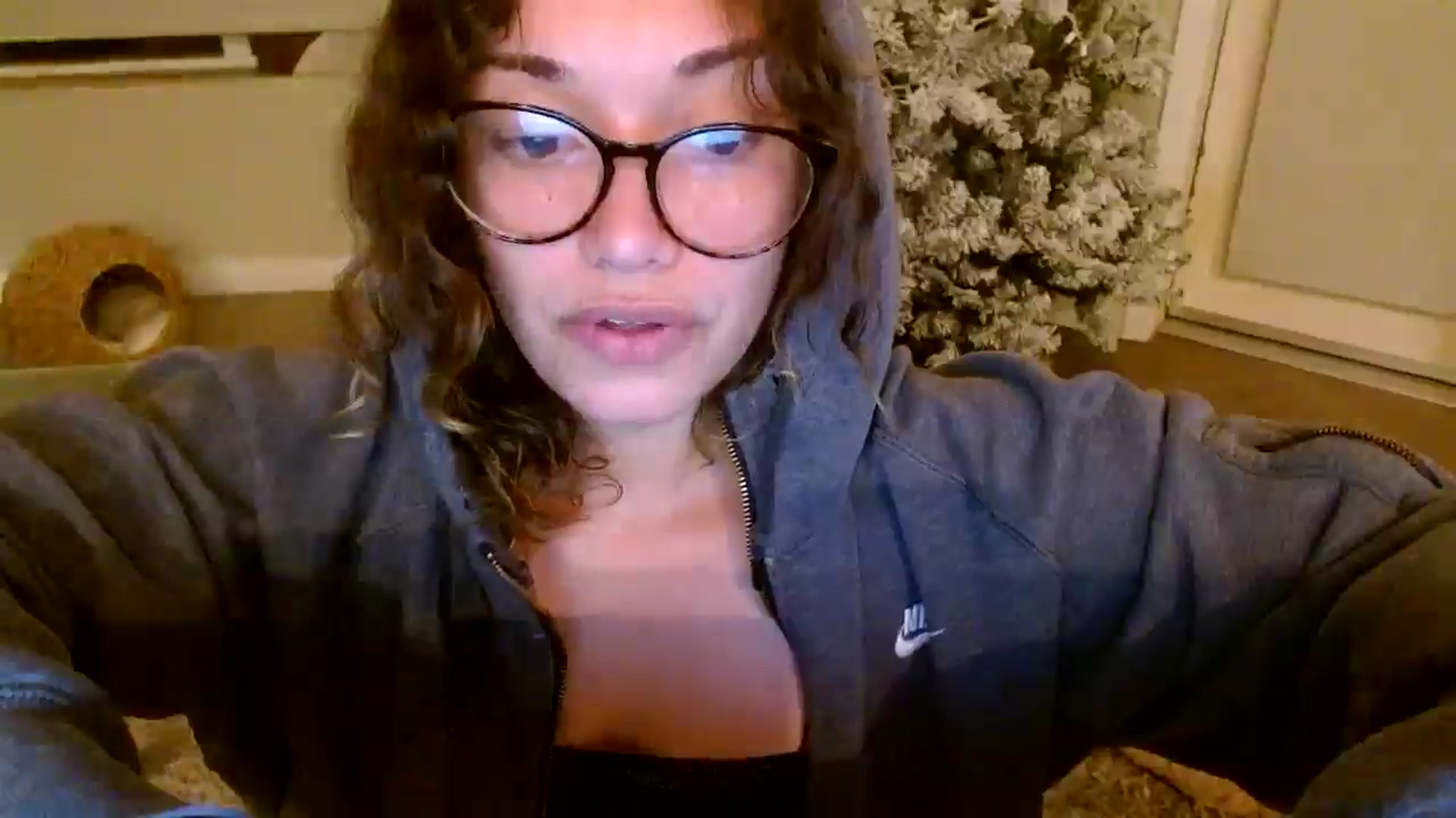 Gallery image thumbnail from Scar__lett's myfreecams stream on, 06/22/2024, 10:46 image 12 of 20