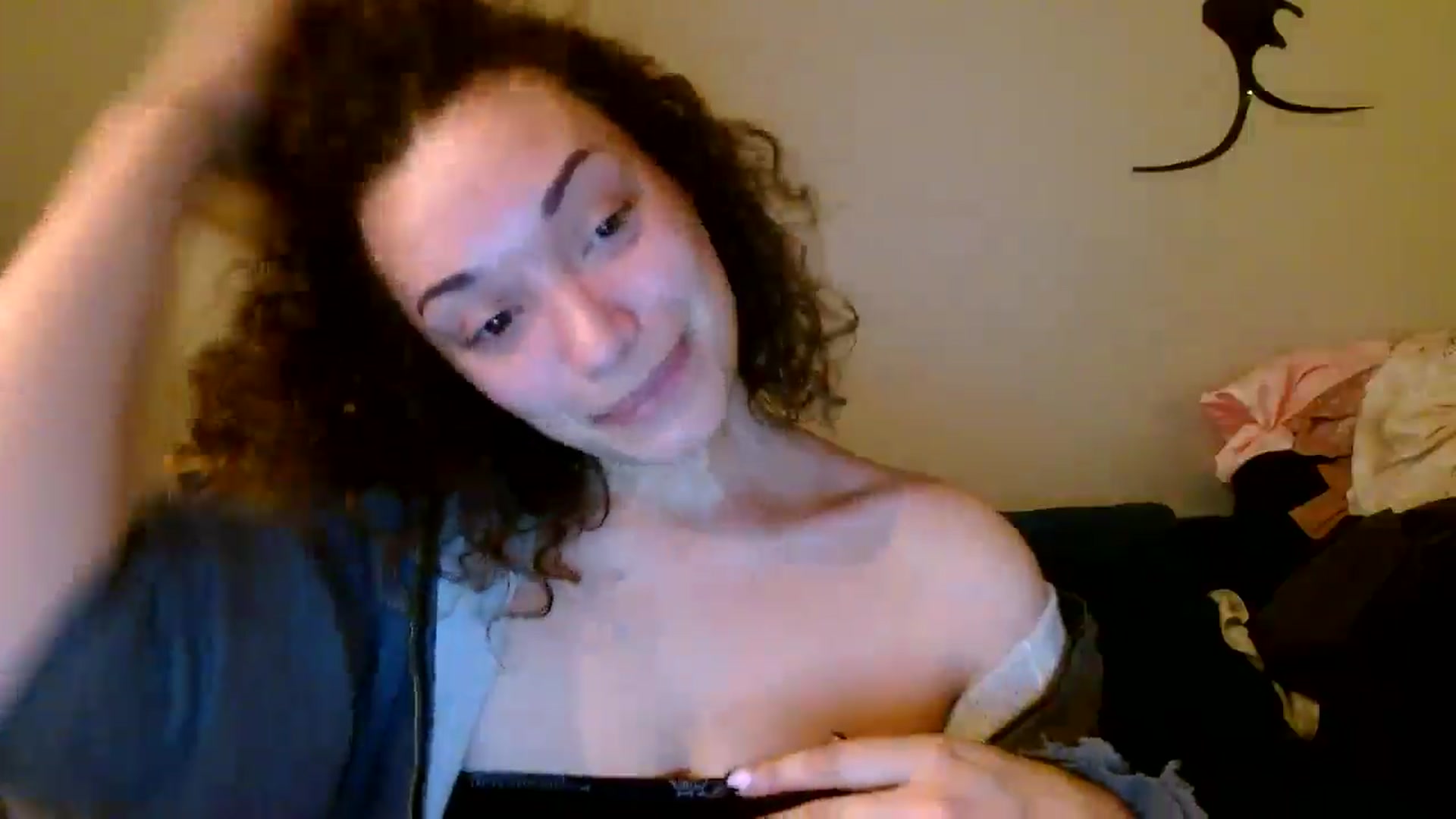 Gallery image thumbnail from Scar__lett's myfreecams stream on, 06/22/2024, 10:46 image 18 of 20