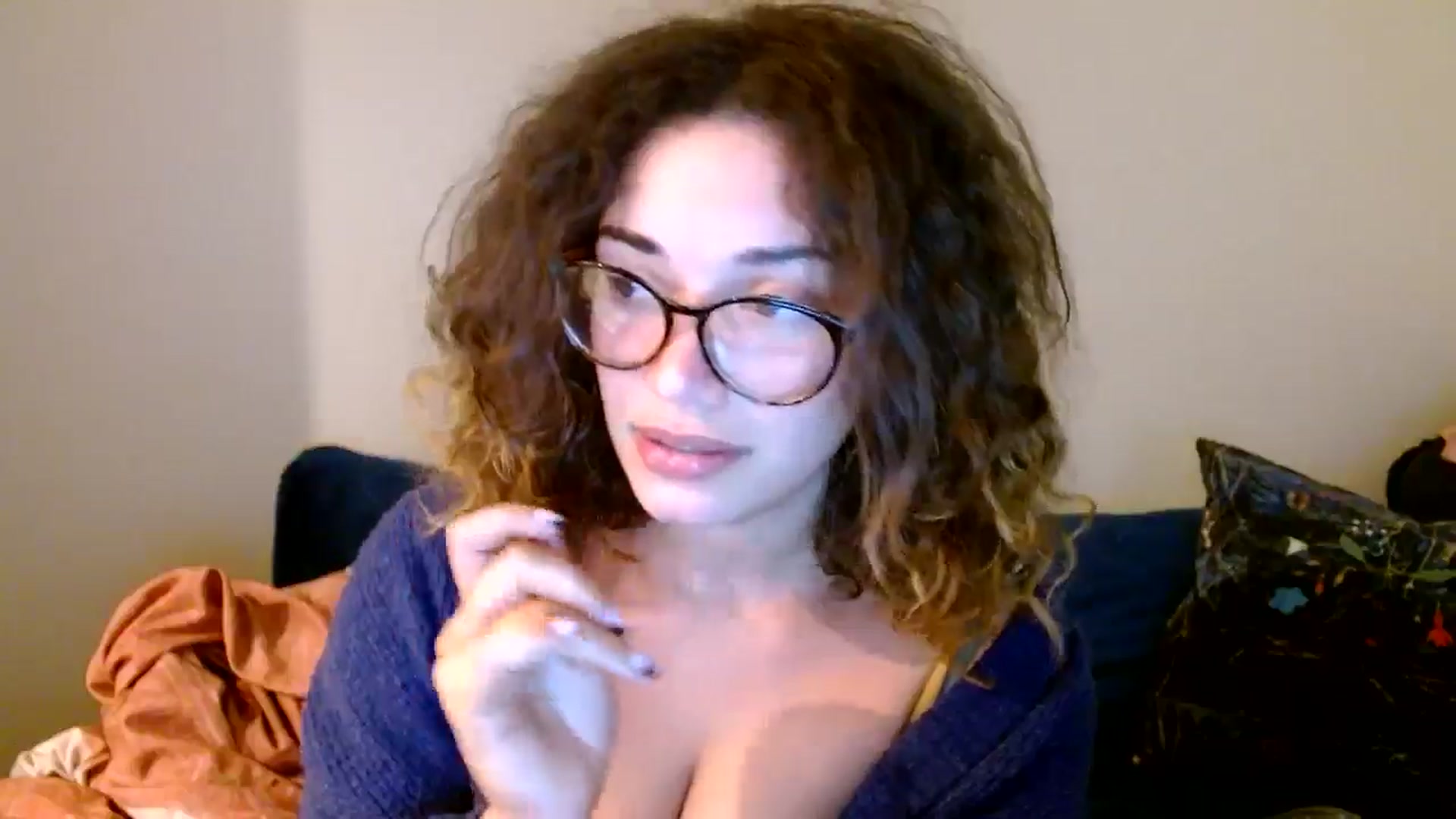 Gallery image thumbnail from Scar__lett's myfreecams stream on, 06/26/2024, 08:53 image 17 of 20