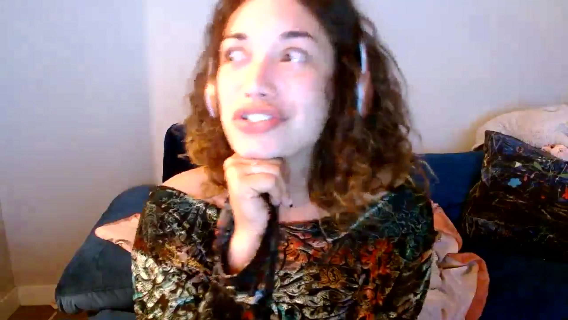 Gallery image thumbnail from Scar__lett's myfreecams stream on, 06/29/2024, 09:36 image 3 of 20