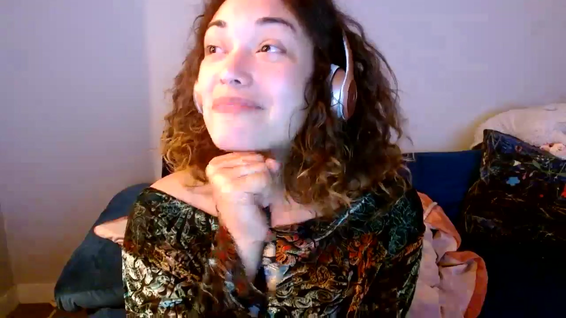 Gallery image thumbnail from Scar__lett's myfreecams stream on, 06/29/2024, 09:36 image 2 of 20