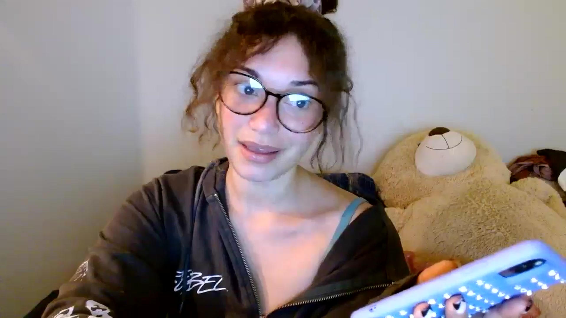 Gallery image thumbnail from Scar__lett's myfreecams stream on, 07/12/2024, 07:41 image 9 of 20
