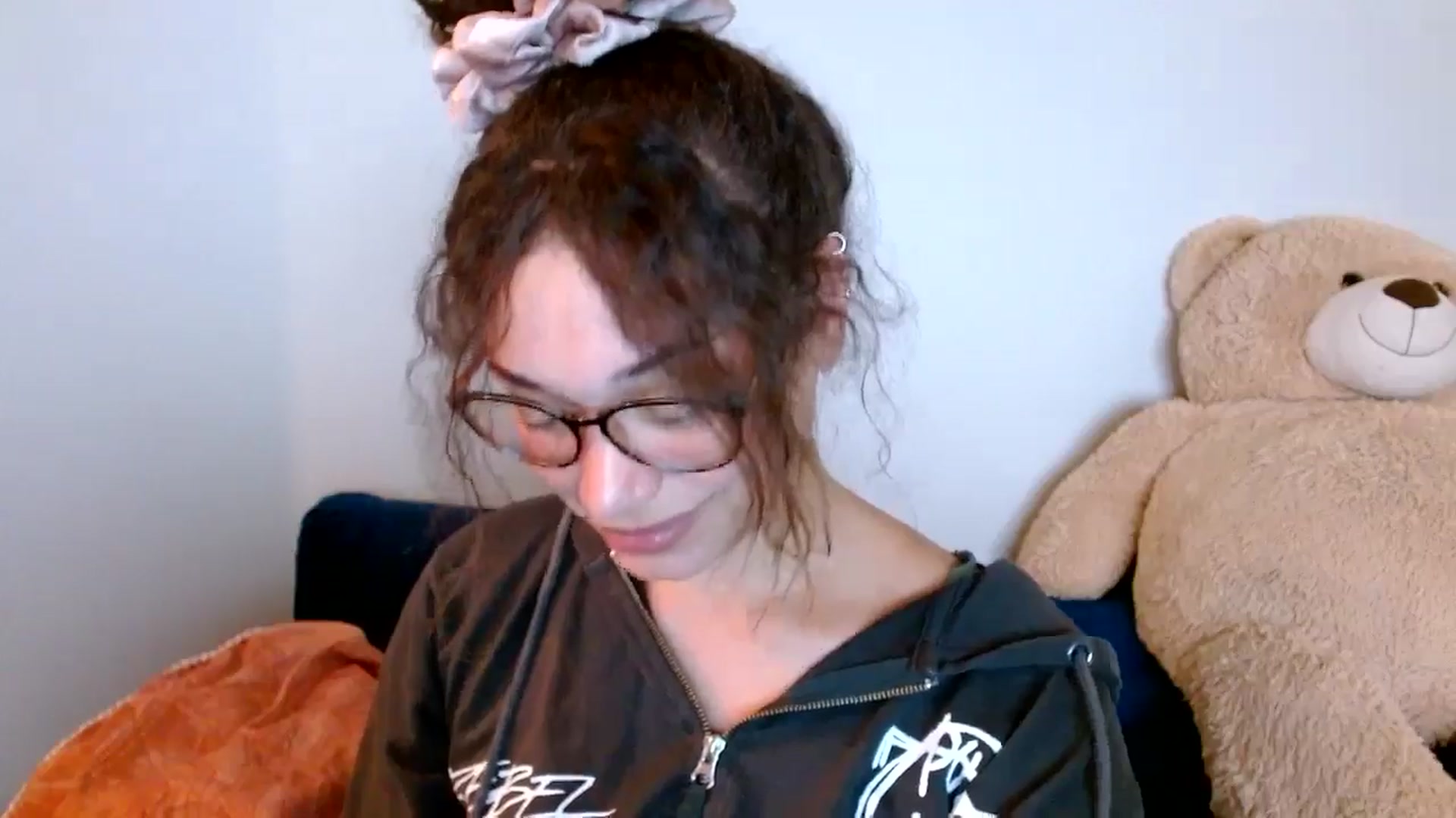 Gallery image thumbnail from Scar__lett's myfreecams stream on, 07/12/2024, 08:59 image 11 of 20